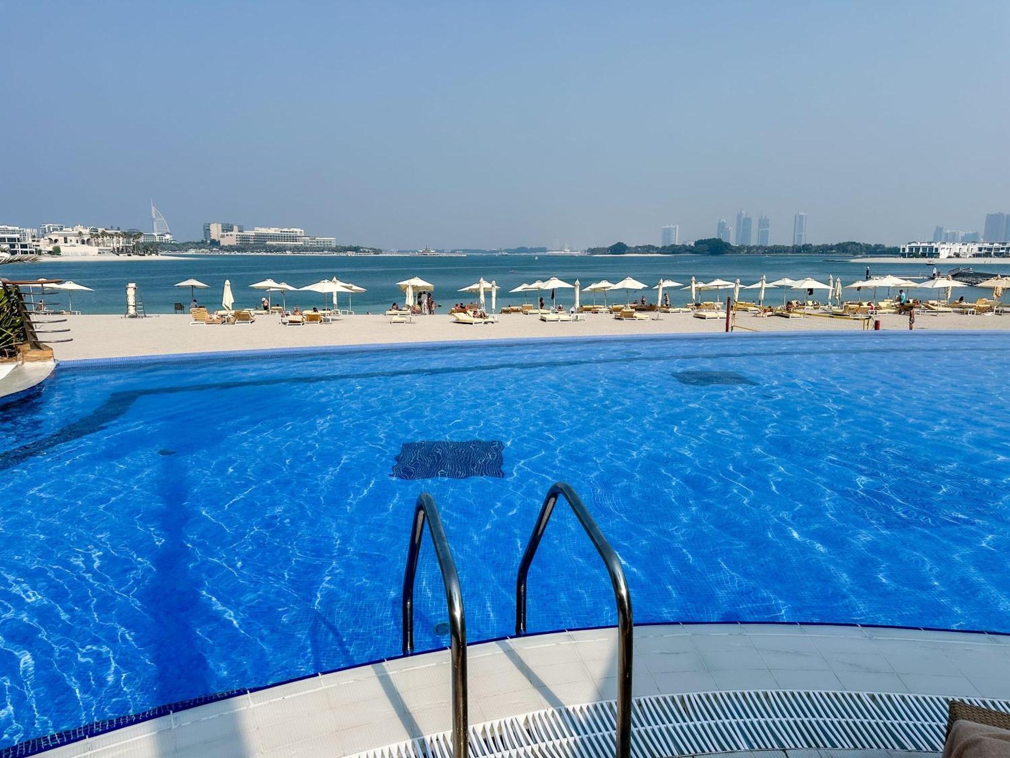 Apartment Modern Beachfront 1br - Tiara Dubai