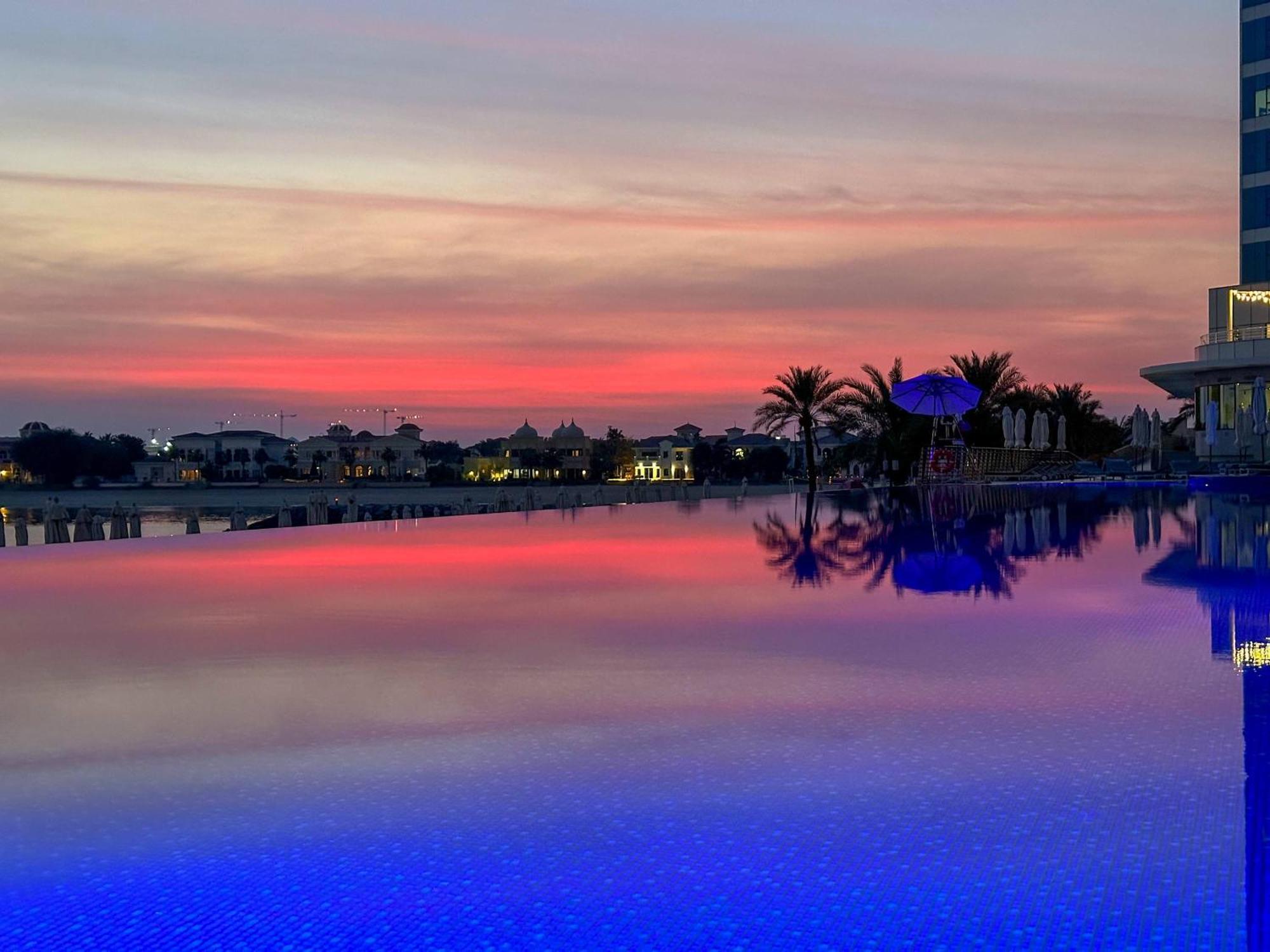 Sunset View In Oceana Dubaï