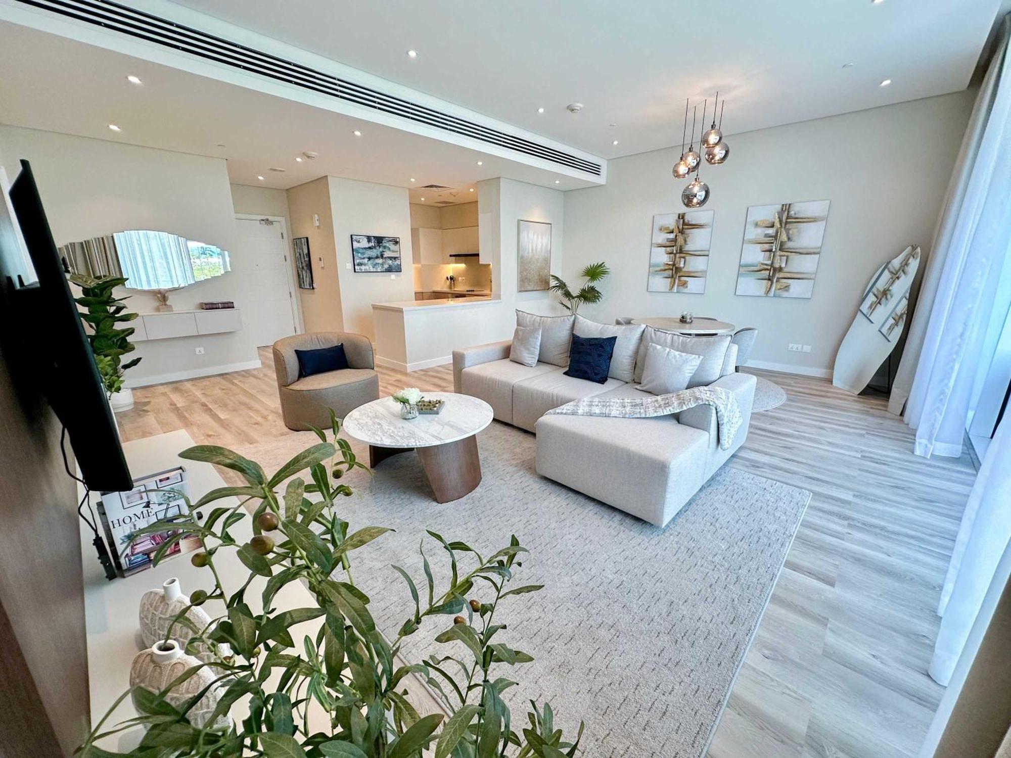 Apartment Renovated Marina View In Oceana Dubai