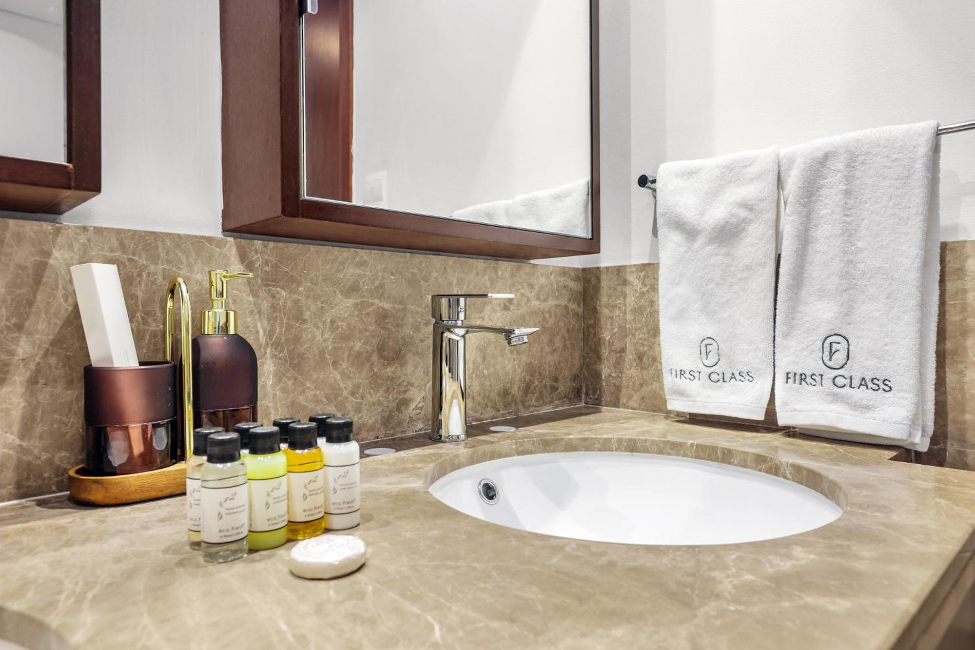 First Class 2br With Burj Khalifa & Fountain View