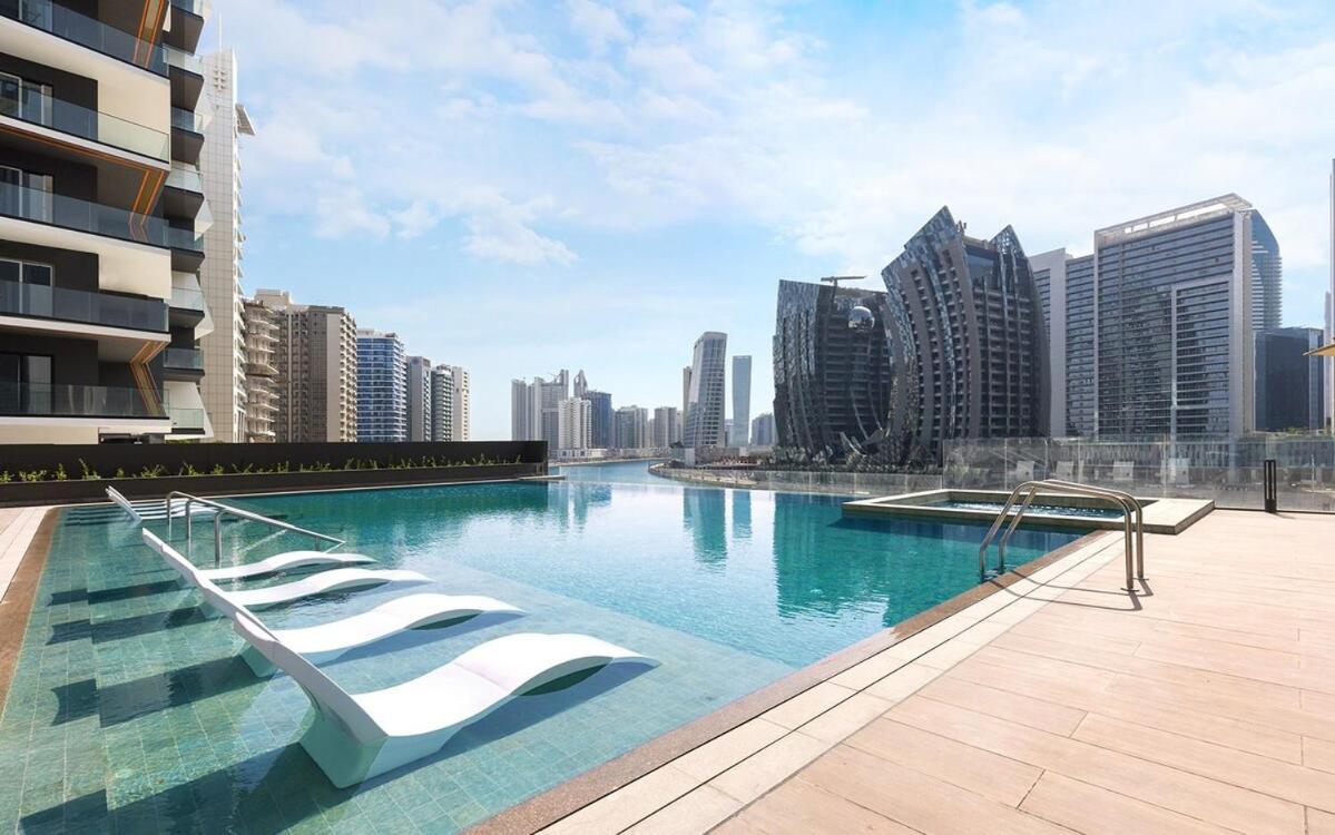 Luxe 5 Star Next To Downtown Apartment *