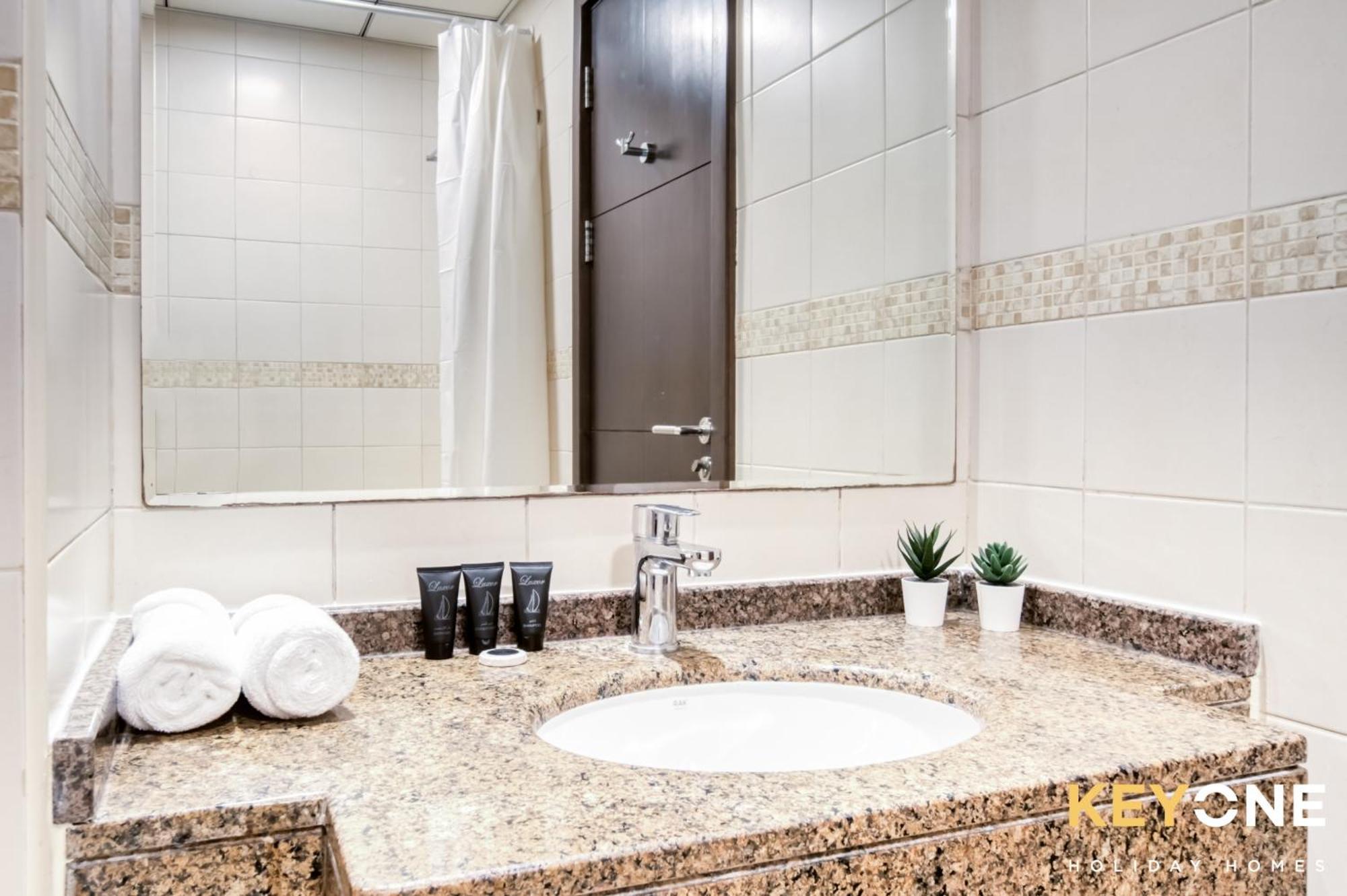 Appartement Contemporary One Bedroom 3 *