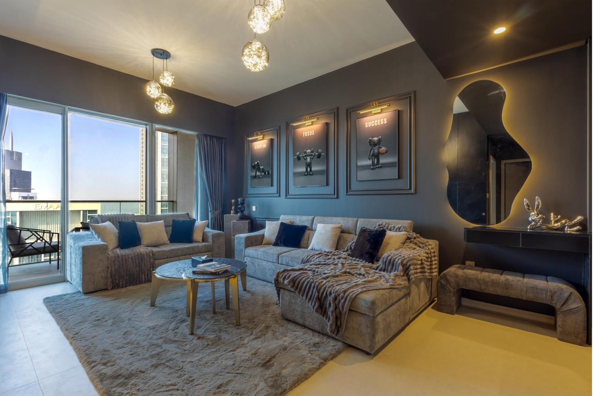 Brand New Luxe Downtown 46th Floor Apartment