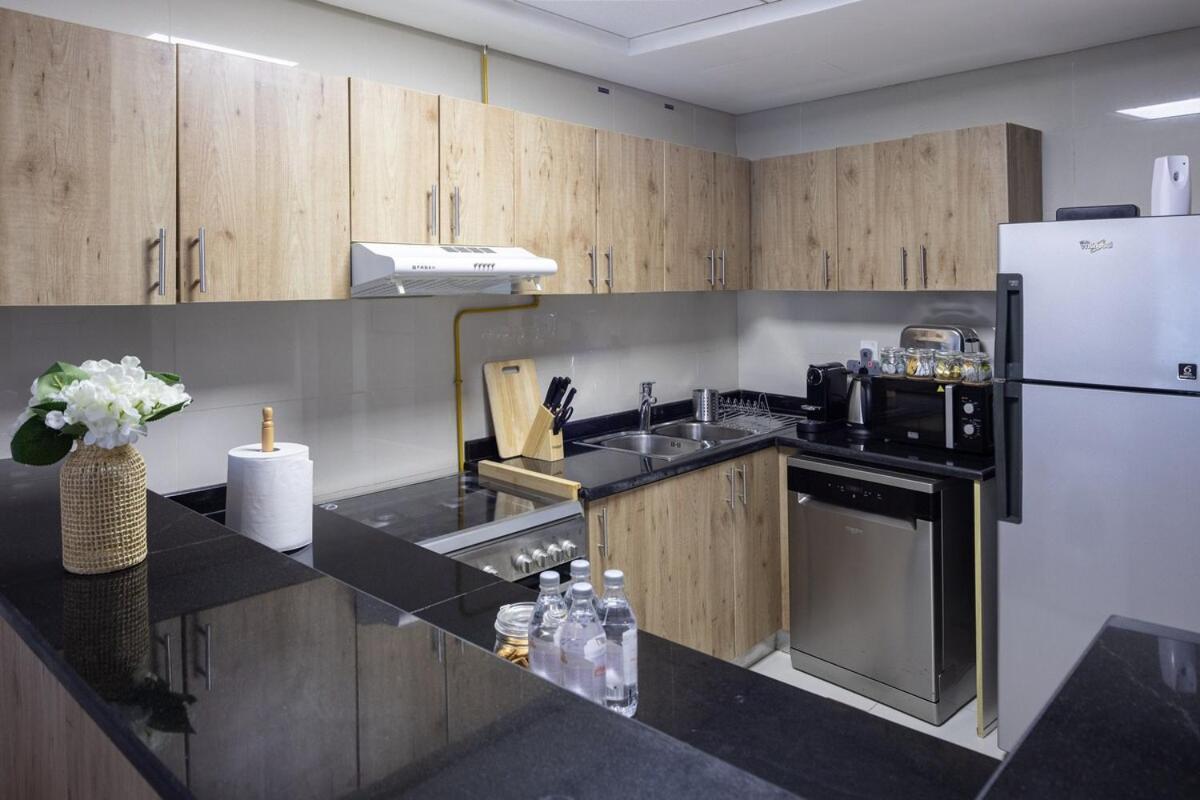 Appartement Waves - Charming With Balcony Steps From The