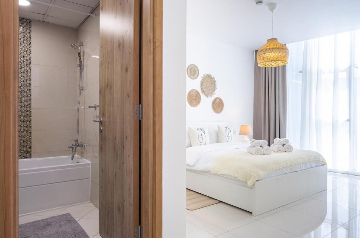 Appartement Waves - Charming With Balcony Steps From The