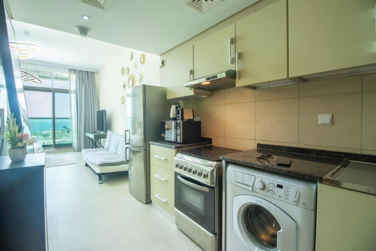 Apartamento Hilliana Tower - Cozy With Sea View Dubái