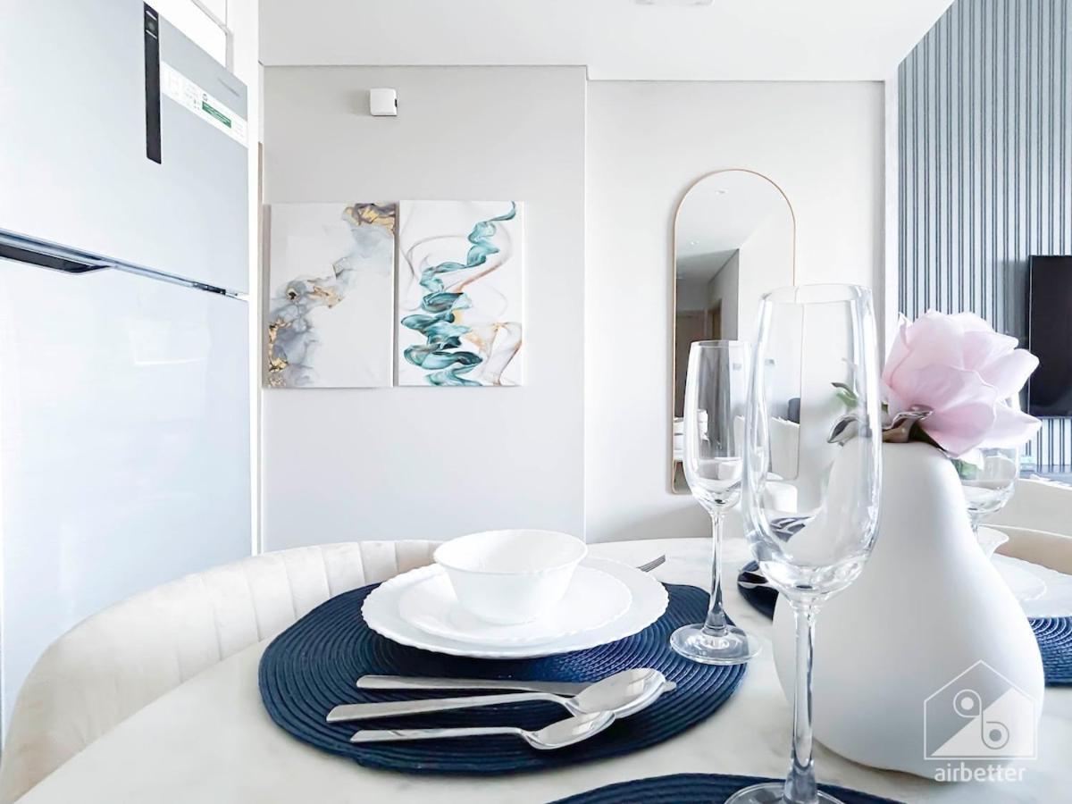 Luxurious Burj Royale 1b With Balcony & Views Dubaï