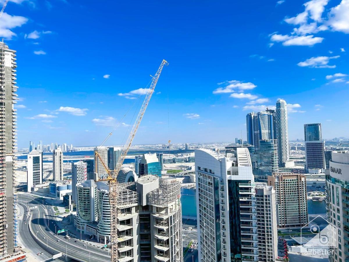 Luxurious Burj Royale 1b With Balcony & Views *