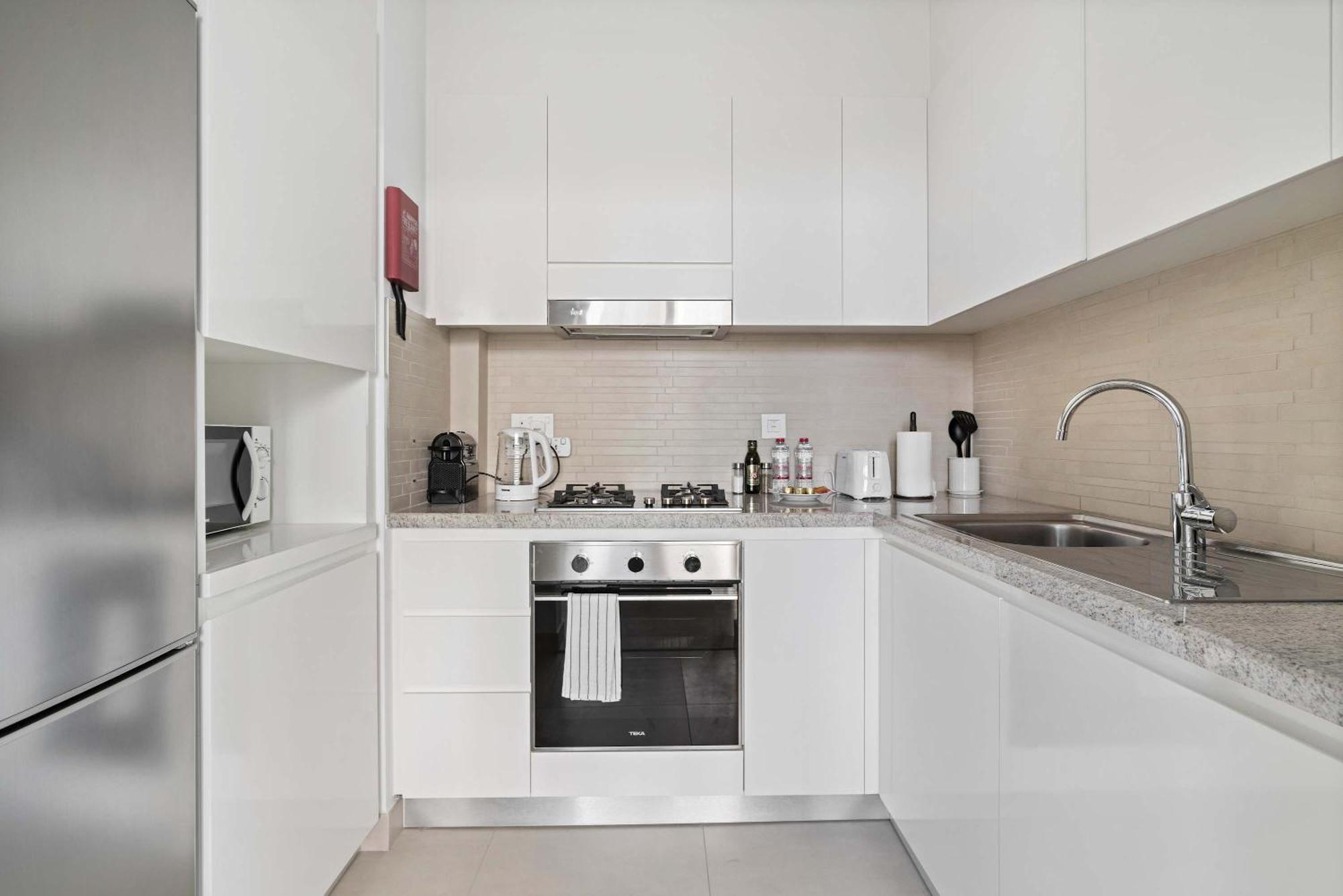 Silkhaus Modern 1bdr In Downtown With Balcony, Pool, Gym Apartment