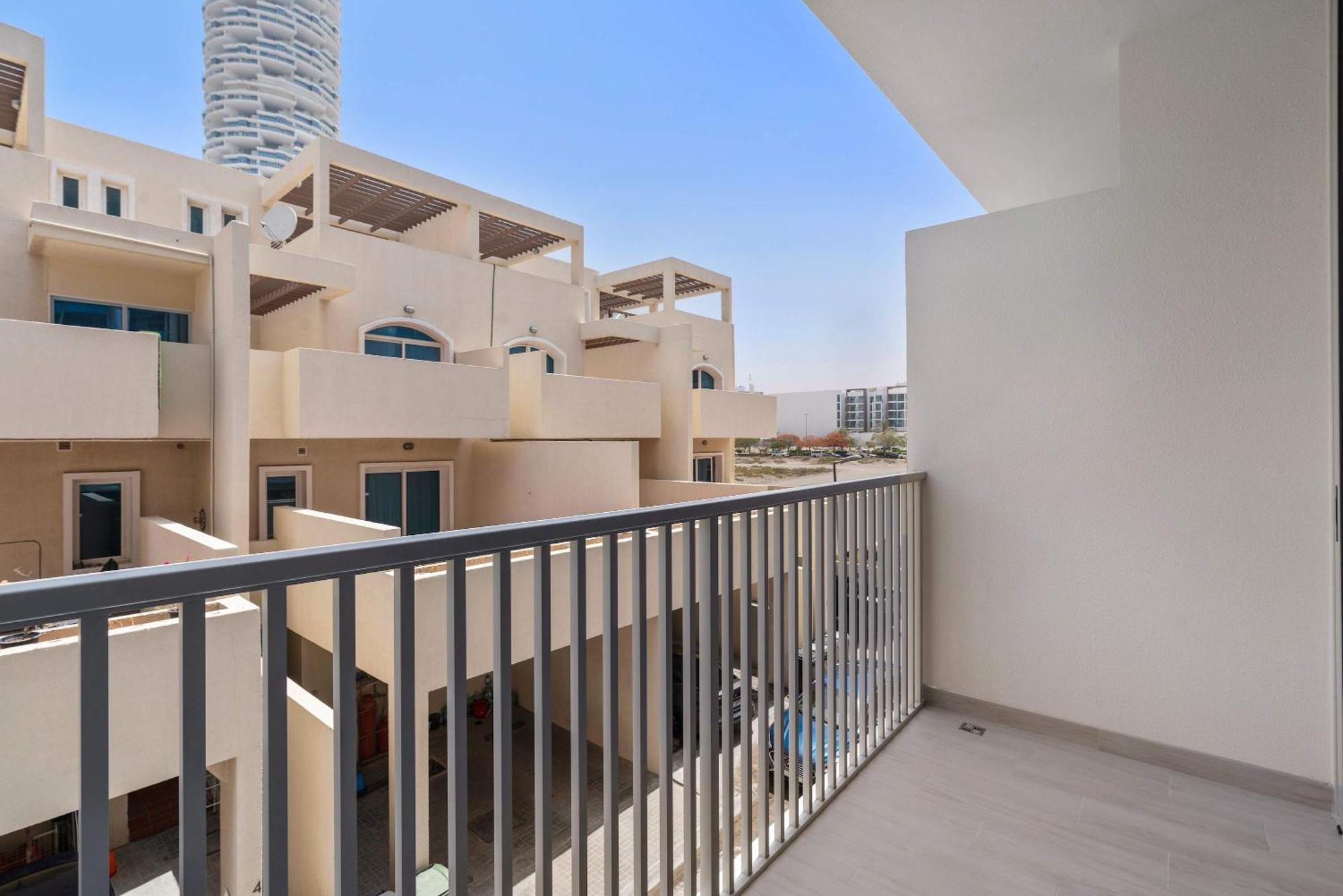 Silkhaus New Furnished In Jvc, Luma 21 Dubaï