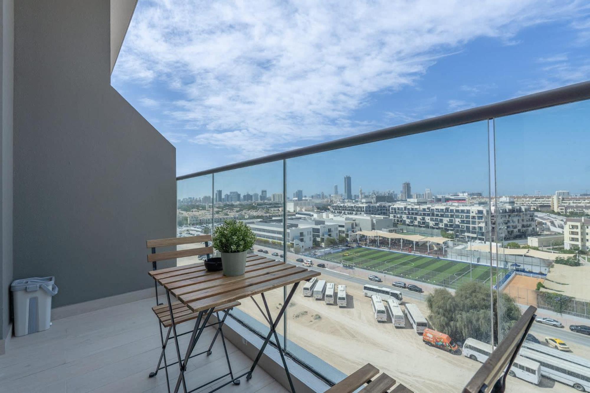 Apartamento Charismatic In Laya Heights Perfect For 2 Dubái
