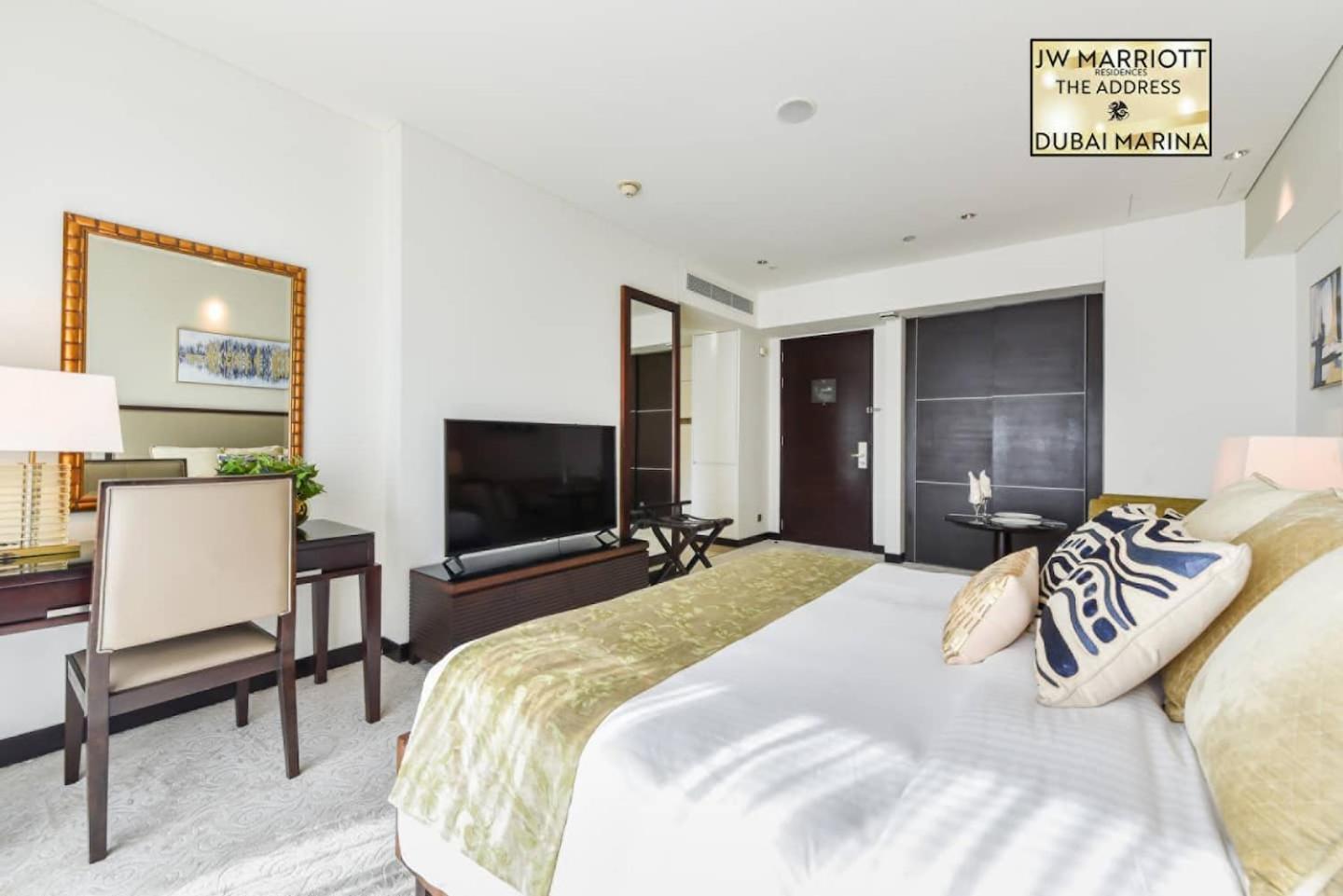Luxury Living At The Address Marina! Appartement *