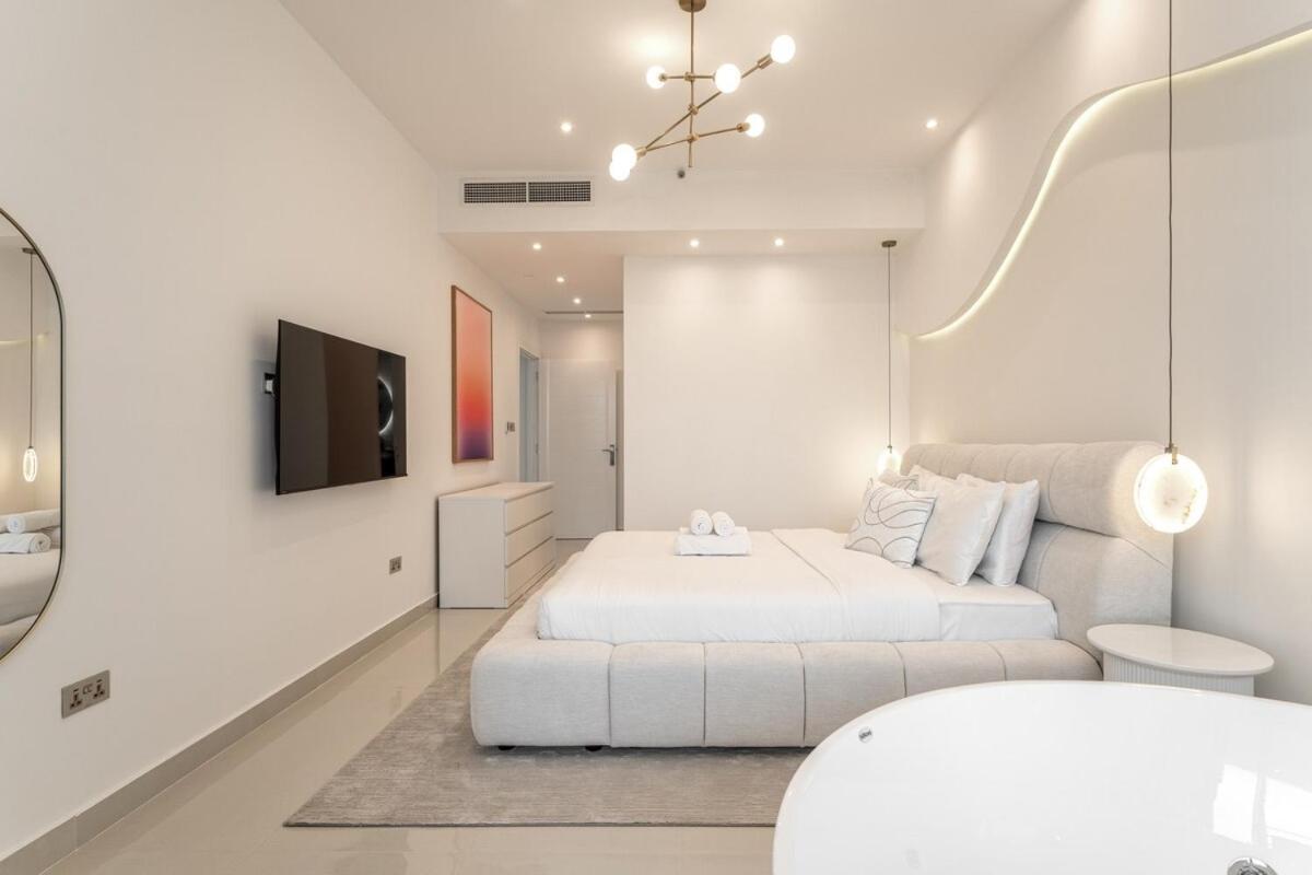 Lux 5br Marina With Jacuzzi, Walk To Beach, Gym Dubaï