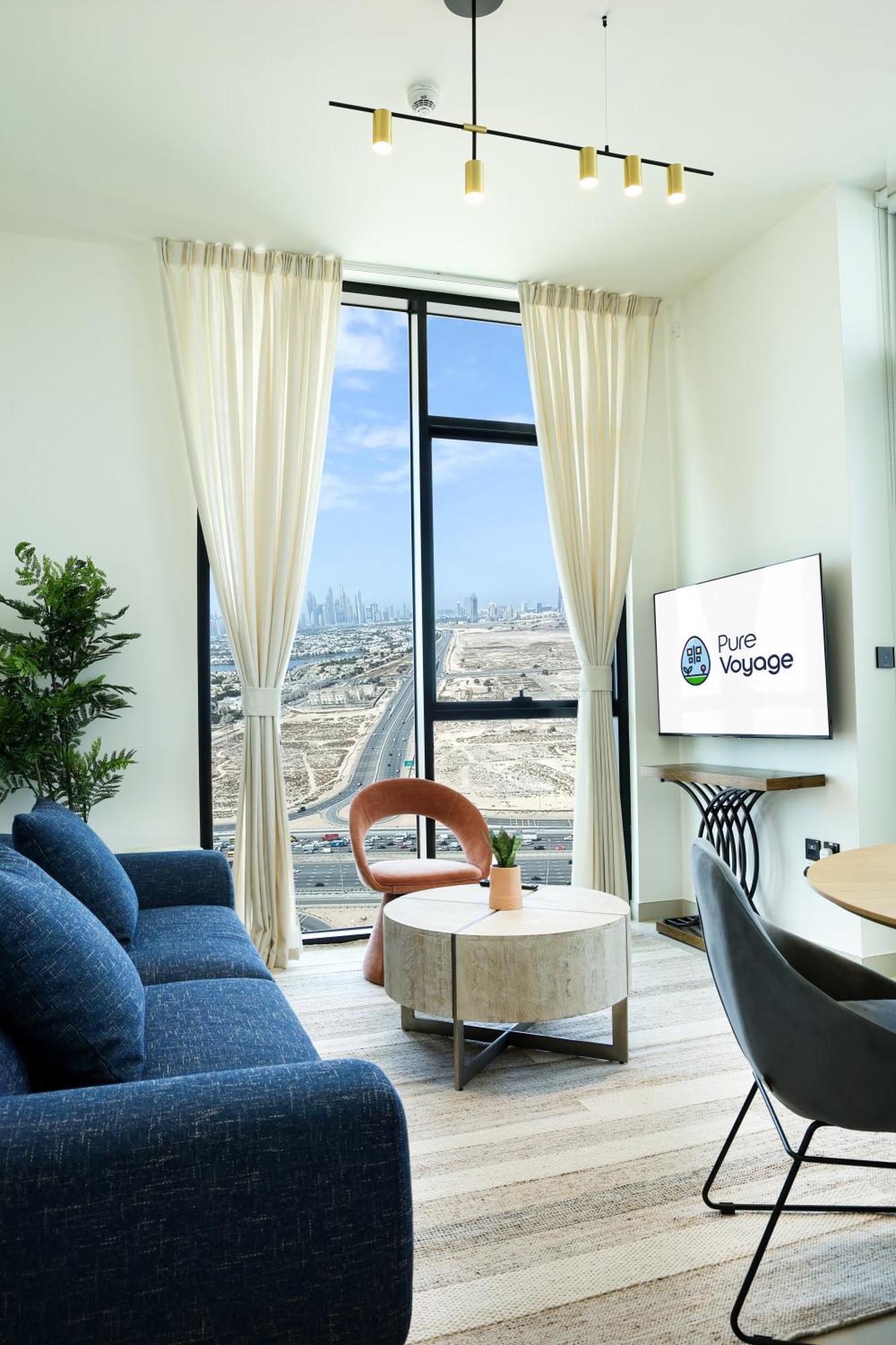 Pure Voyage Jvc Aparthotel