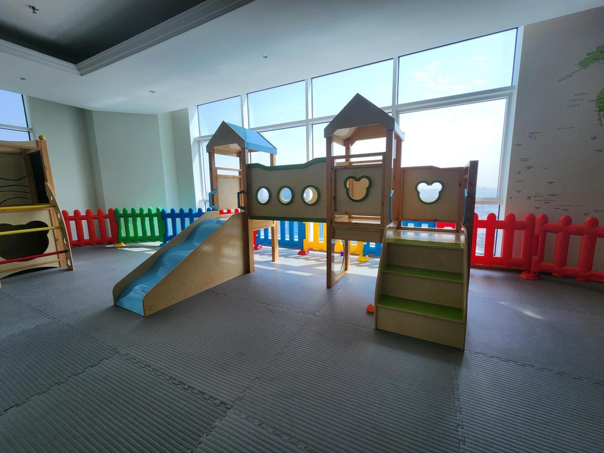 Chateau Chill, High-rise Marina Escape Dubaï