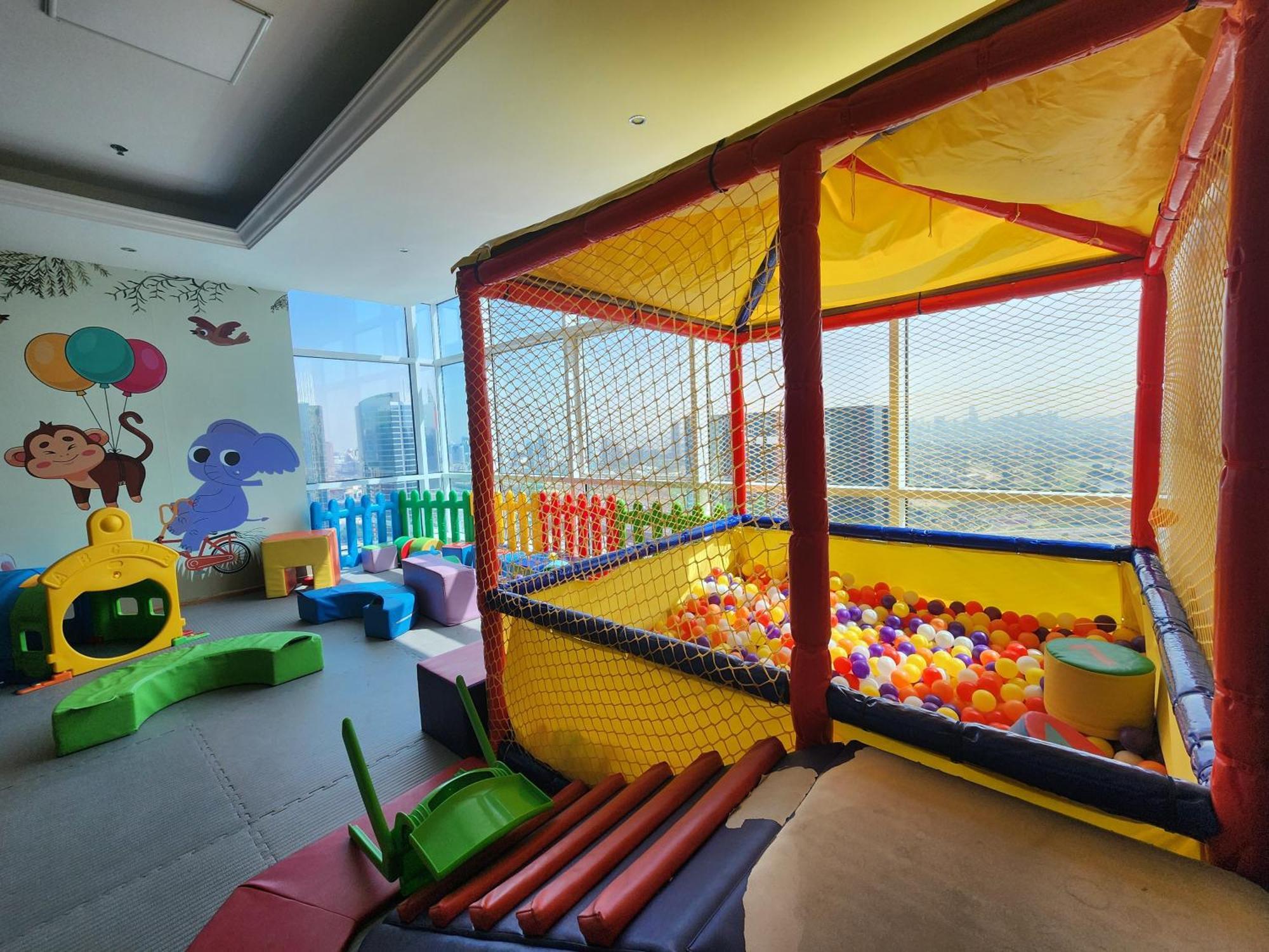 Appartement Chateau Chill, High-rise Marina Escape