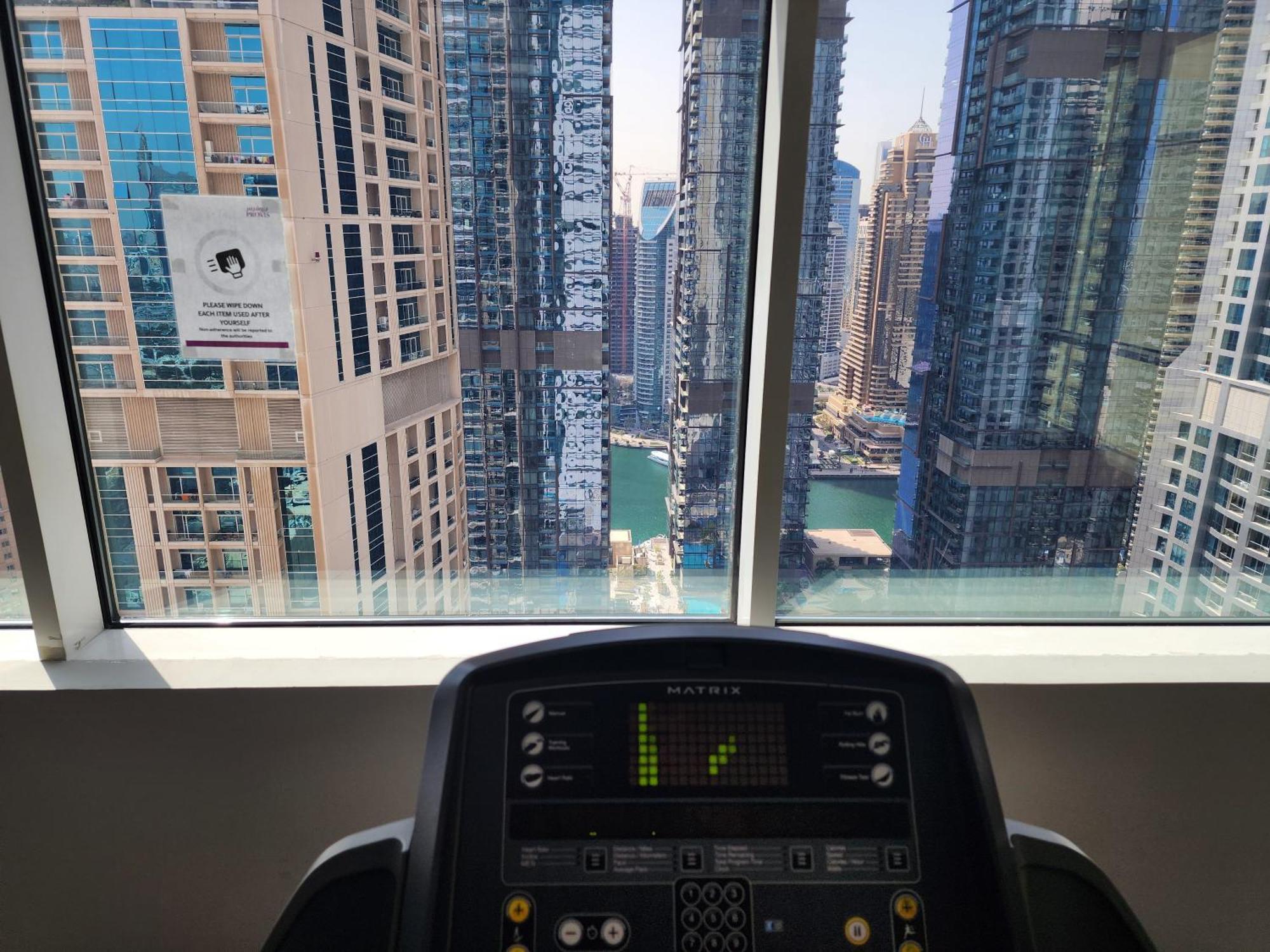 Chateau Chill, High-rise Marina Escape Dubaï