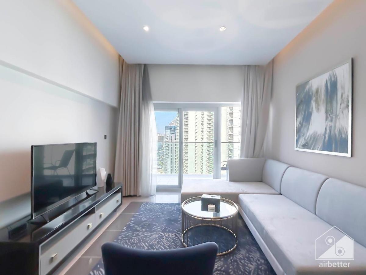 Luxury At Damac Majestine With Balcony & Views * Dubaï