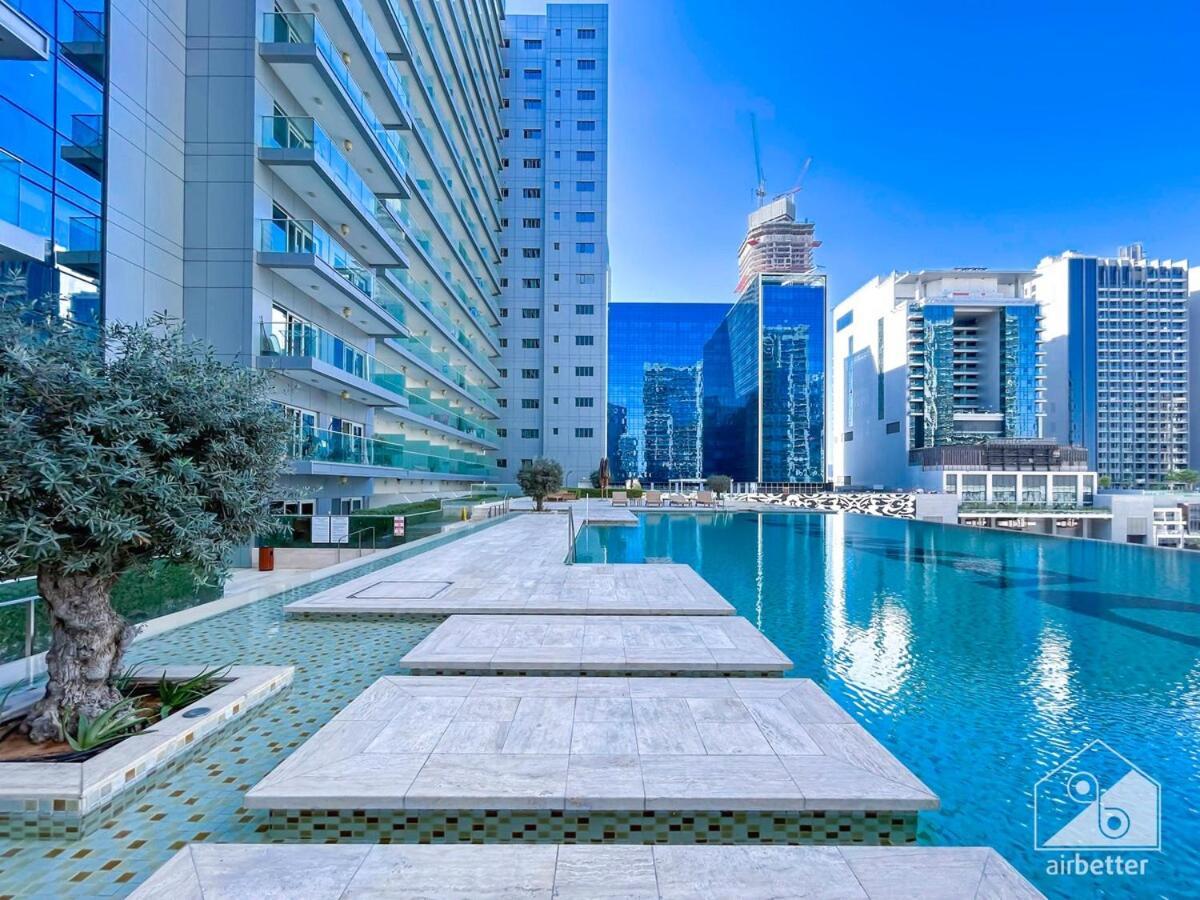 Luxury At Damac Majestine With Balcony & Views * Dubaï