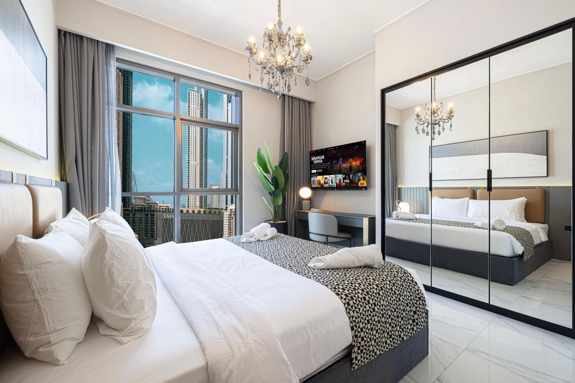 Apartment 2br Gem Steps From Mall & Burj