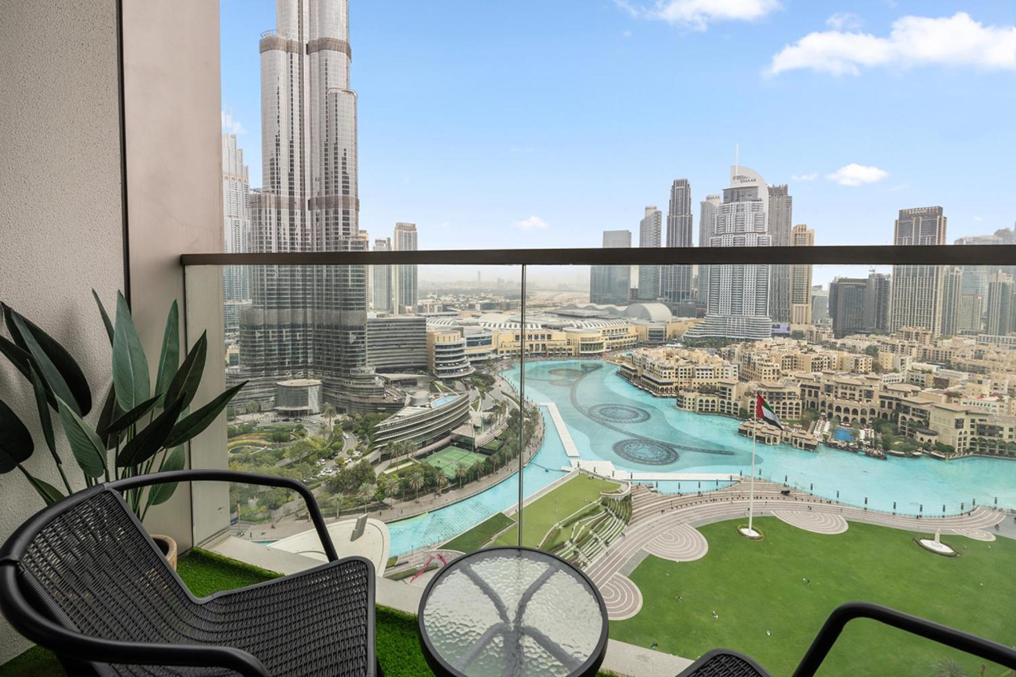 Appartement Grande Signature By Emaar - New Luxury 2br W Panoramic Burj Khalifa & Fountain Show Views Dubaï