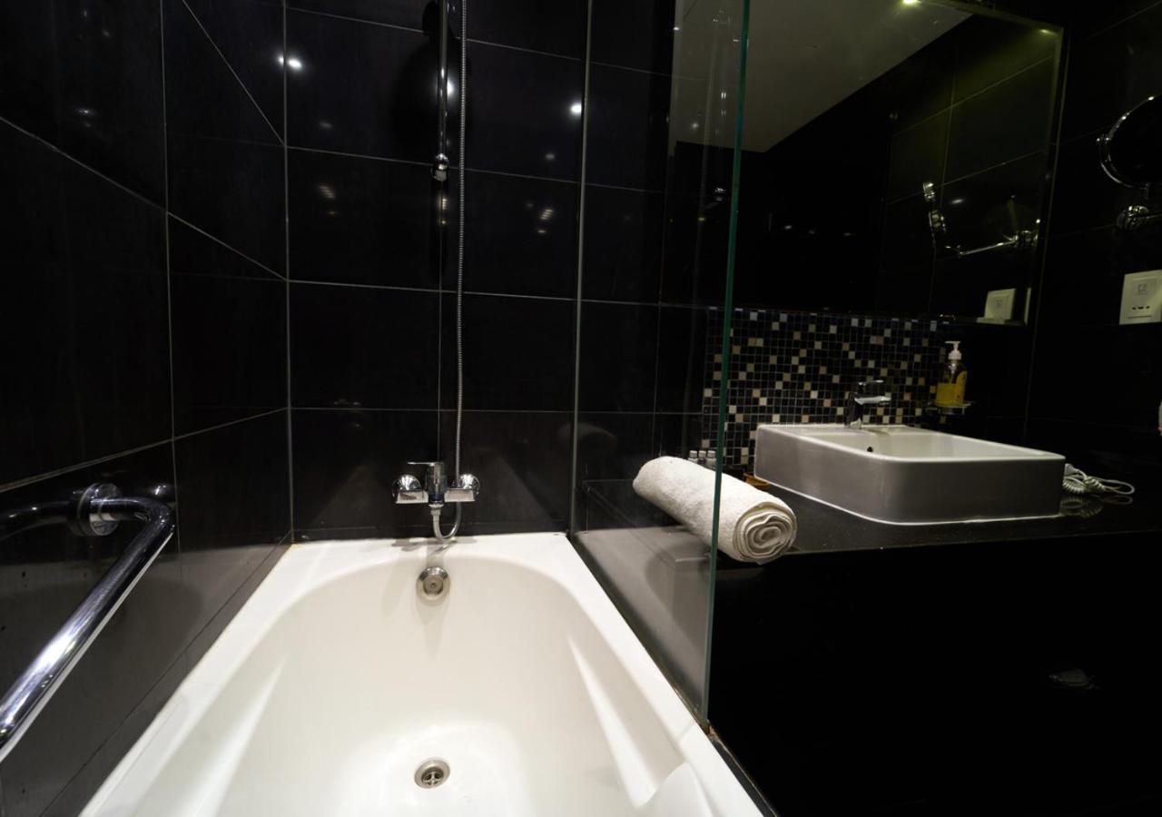 Apartament Cozy Studio Hideaway In Luxe Business Bay By Voye Homes