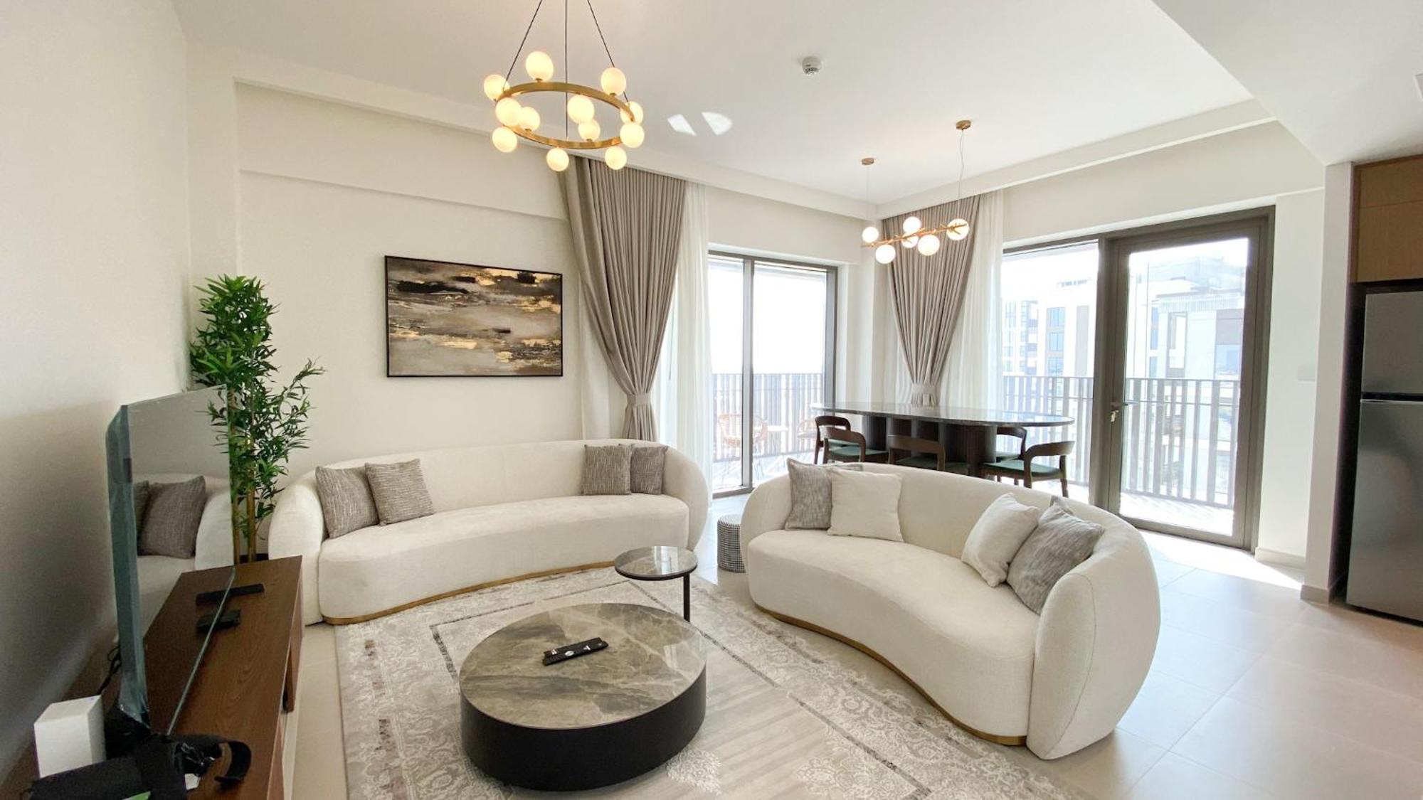 Spacious 3br, Private Access Dubai
