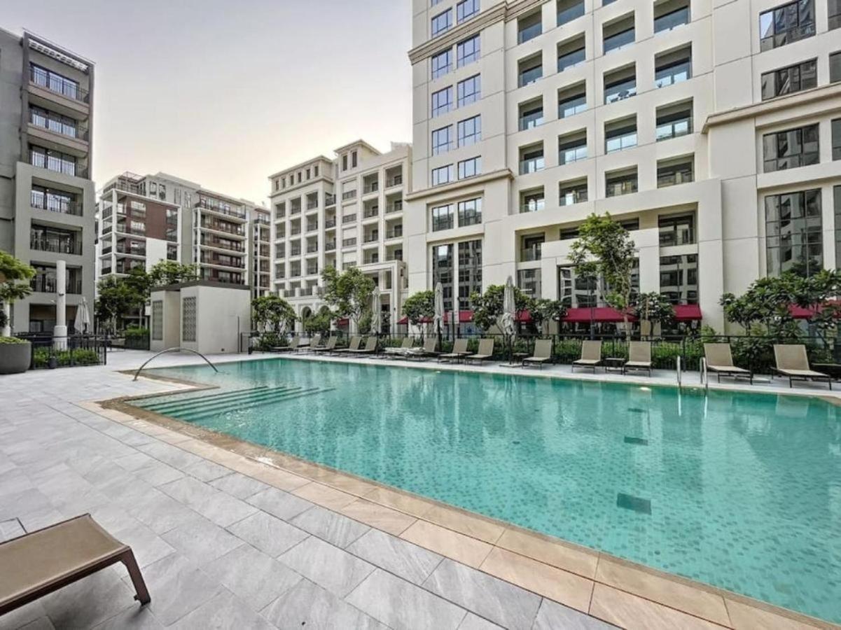 Spacious 3br, Private Access Apartment Dubai