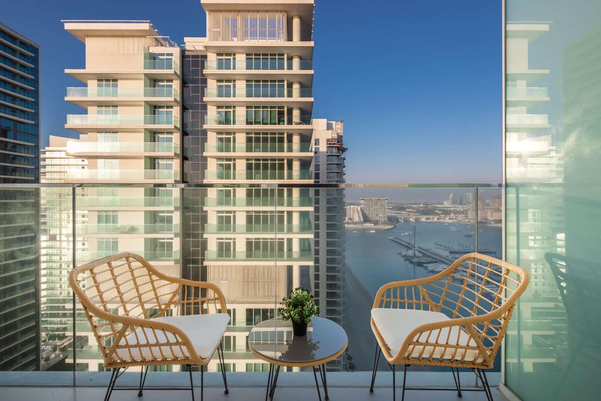 Silkhaus Palm View 1bdr With Private In Emaar Beachfront Apartament Dubai