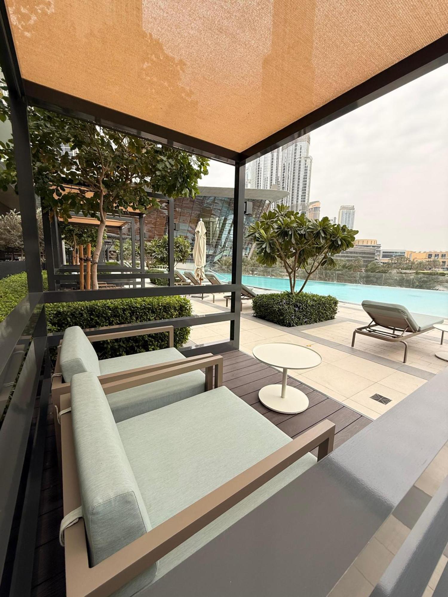 Luxury High Floor Burj Khalifa And Fountain View 5 Minute Walk Mall *