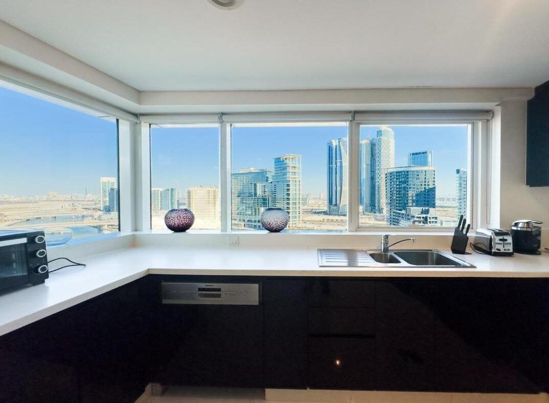 Luxe 2br - Downtown - Canal Views Apartamento Dubái