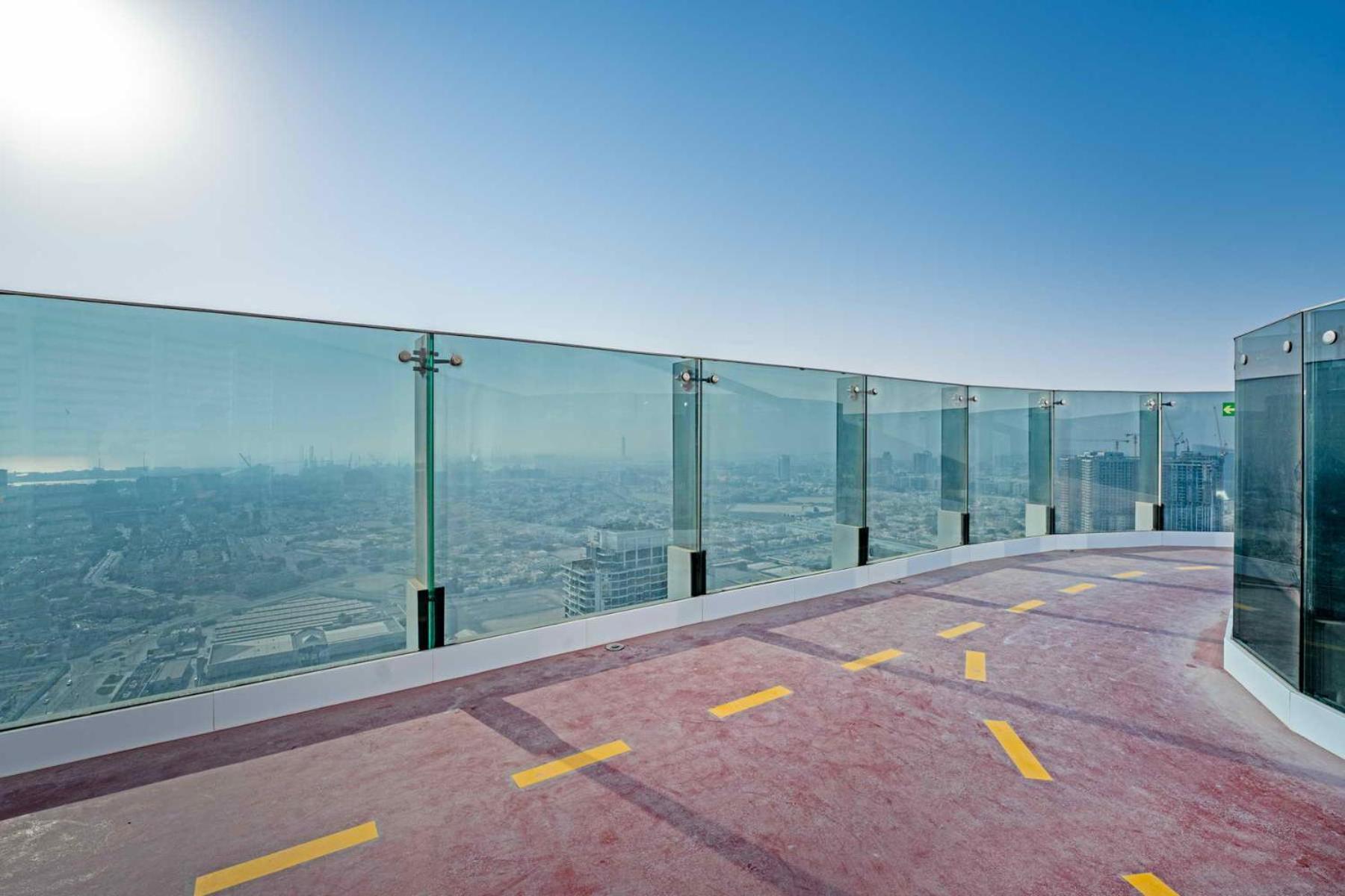 Sea View Located On The 39th Floor With Rooftop Pool Close To World Trade Centre * Dubai
