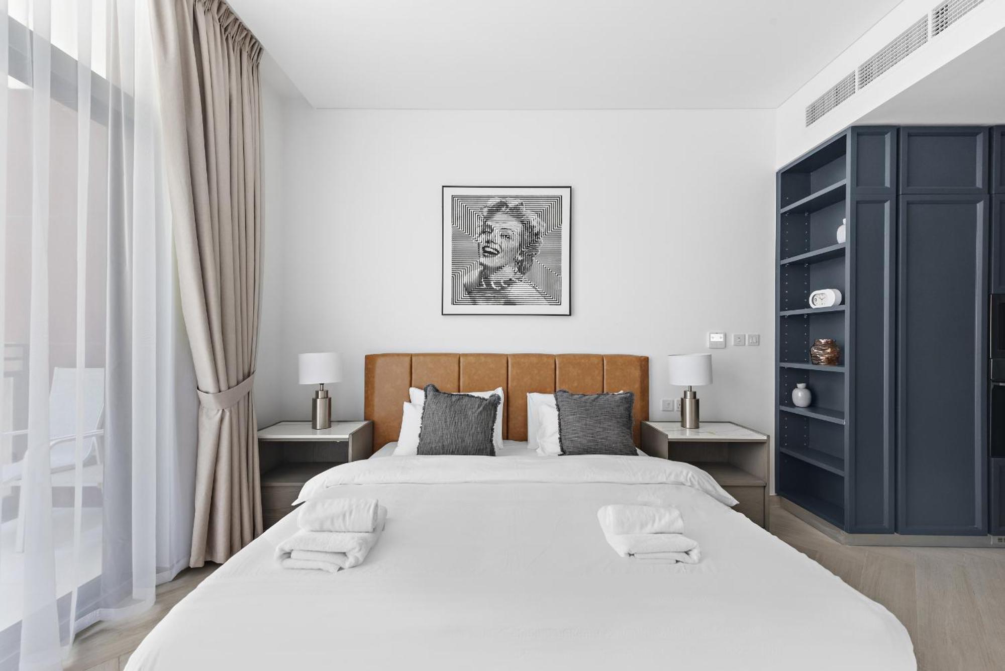 Vayk - Amazing In Sobha Hartland Appartement