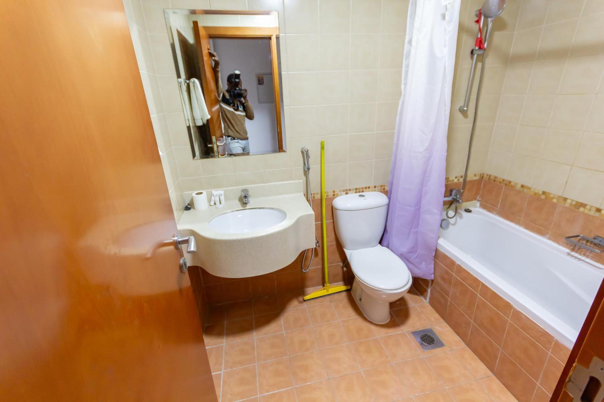 Habitación en casa particular Deluxe For Rent At Marina View Towers