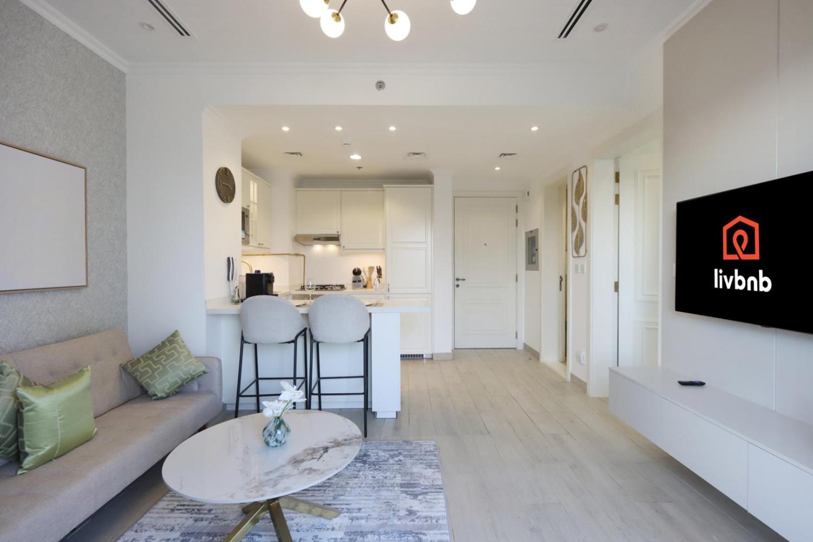 Livbnb - Homey 1b With Spacious Terrace In District 14, Jvc