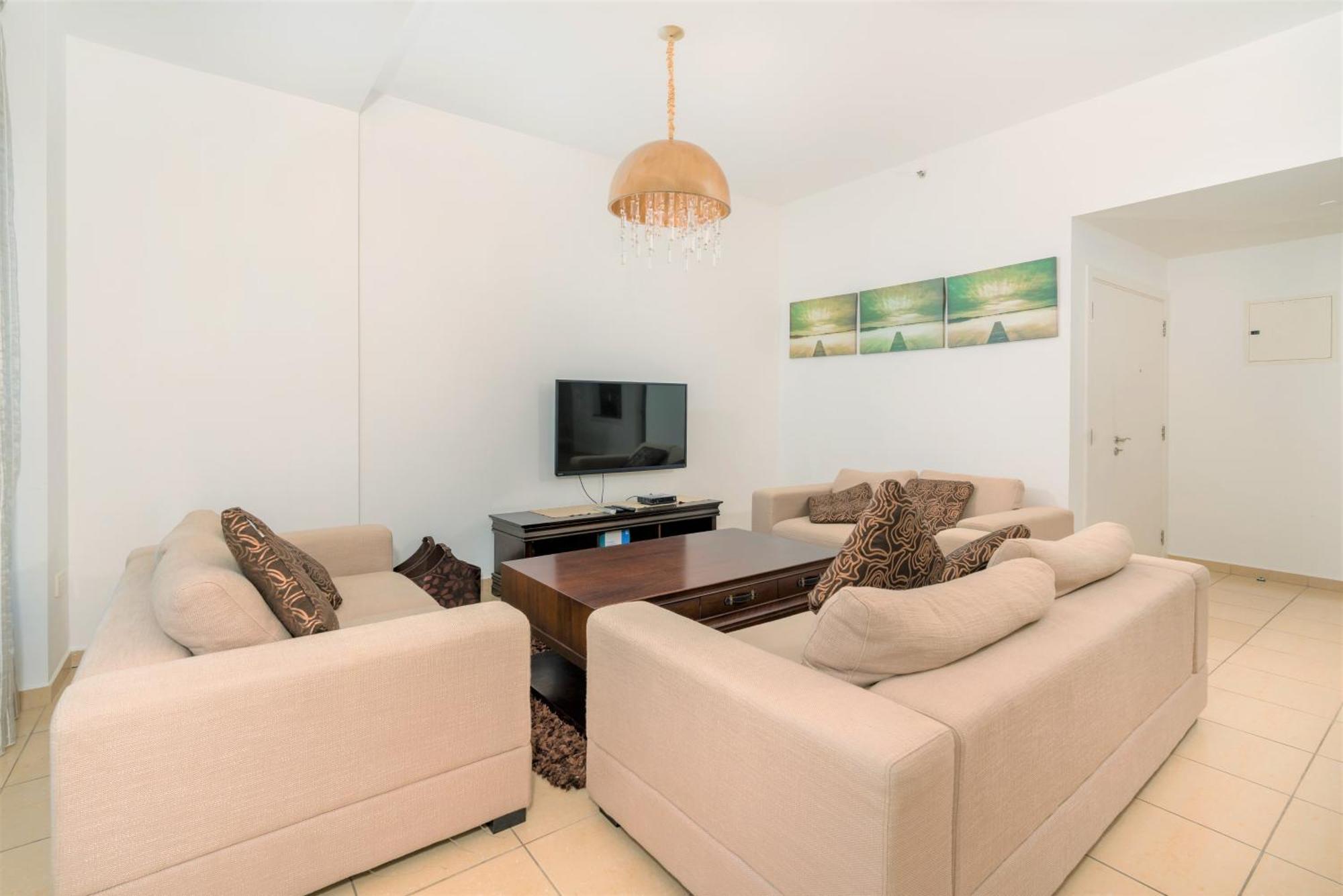 Apartment Stunning Front Eye View Jbr