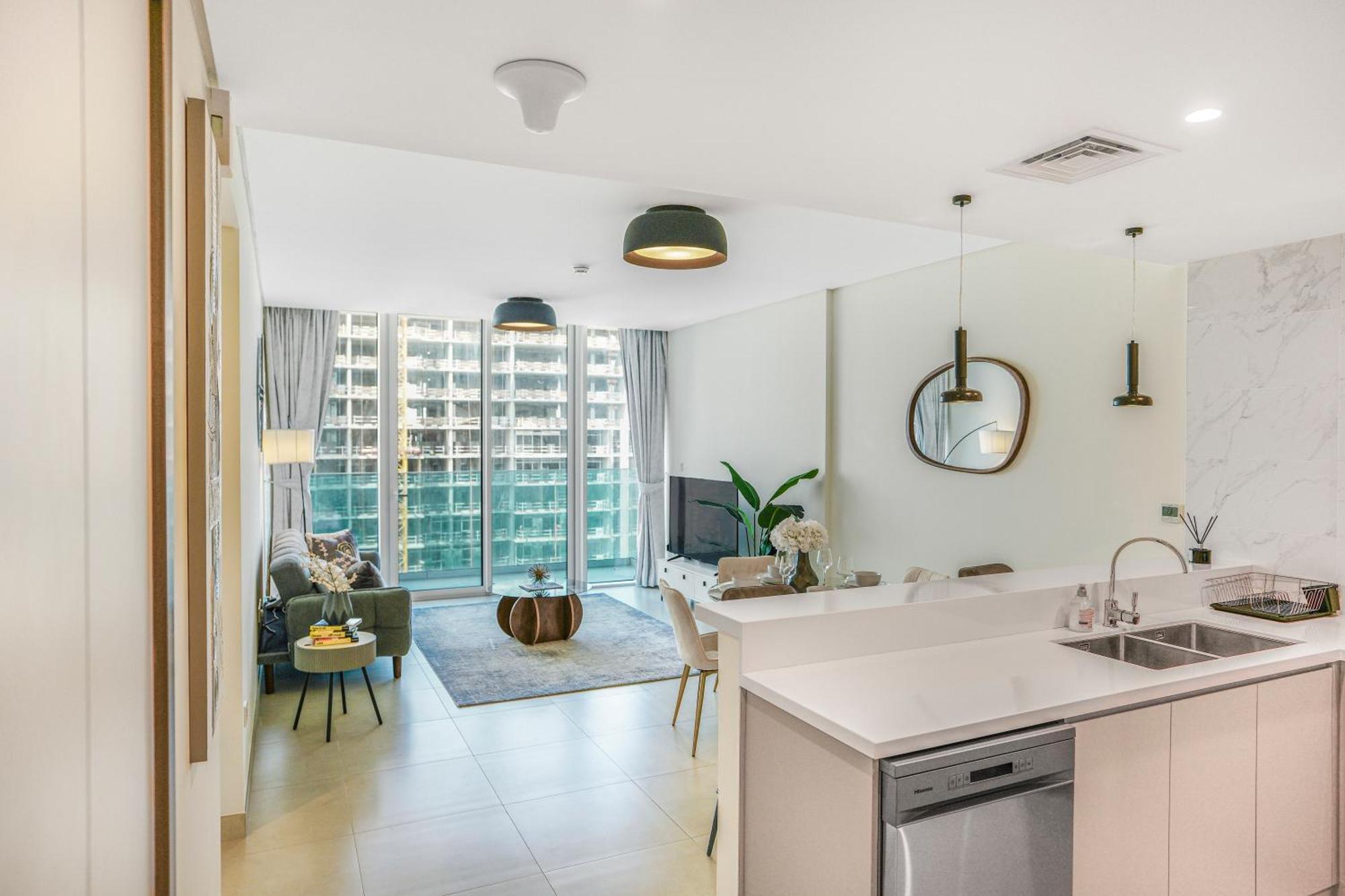 Sea View Located On The 39th Floor With Rooftop Pool Close To World Trade Centre Apartment