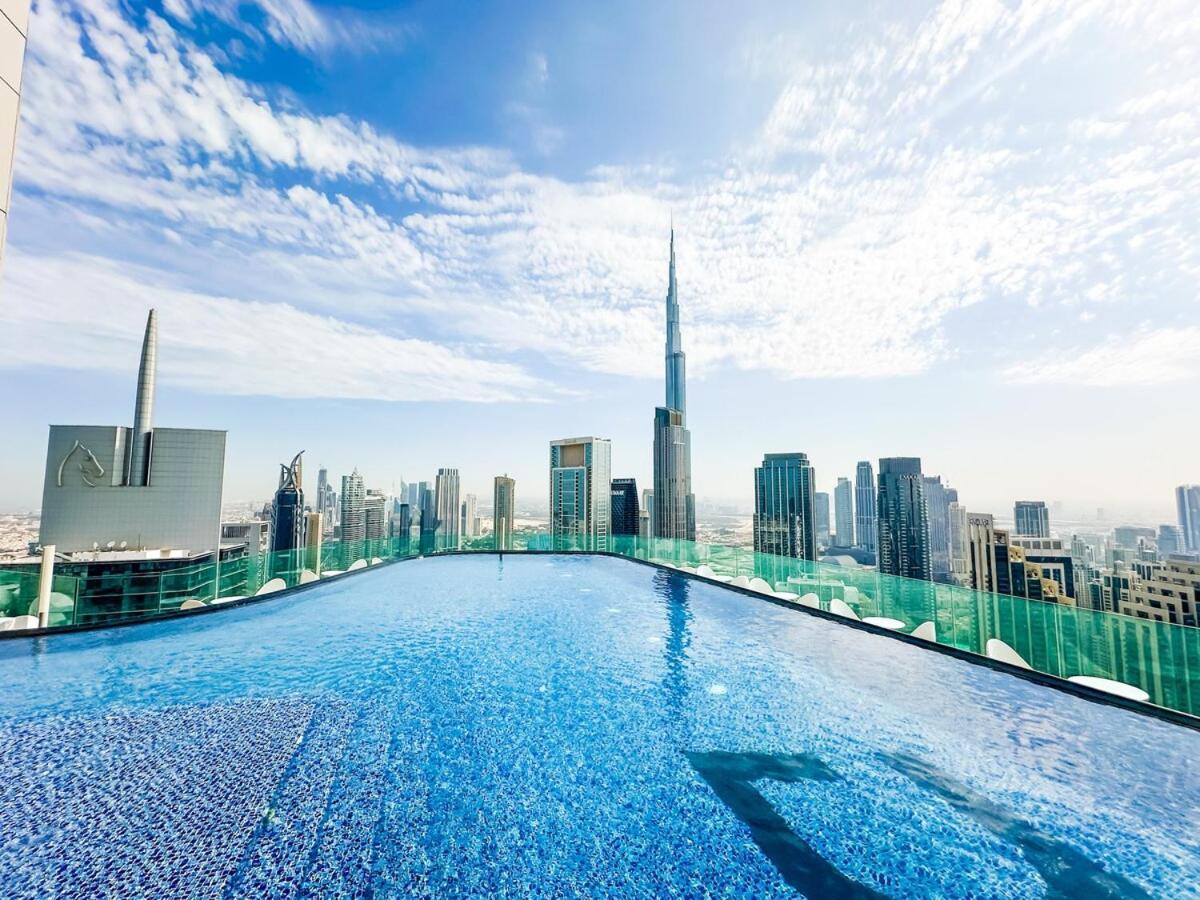 New 2 Bed Burj Khalifa View, 64th Floor Infinity Pool * Dubai