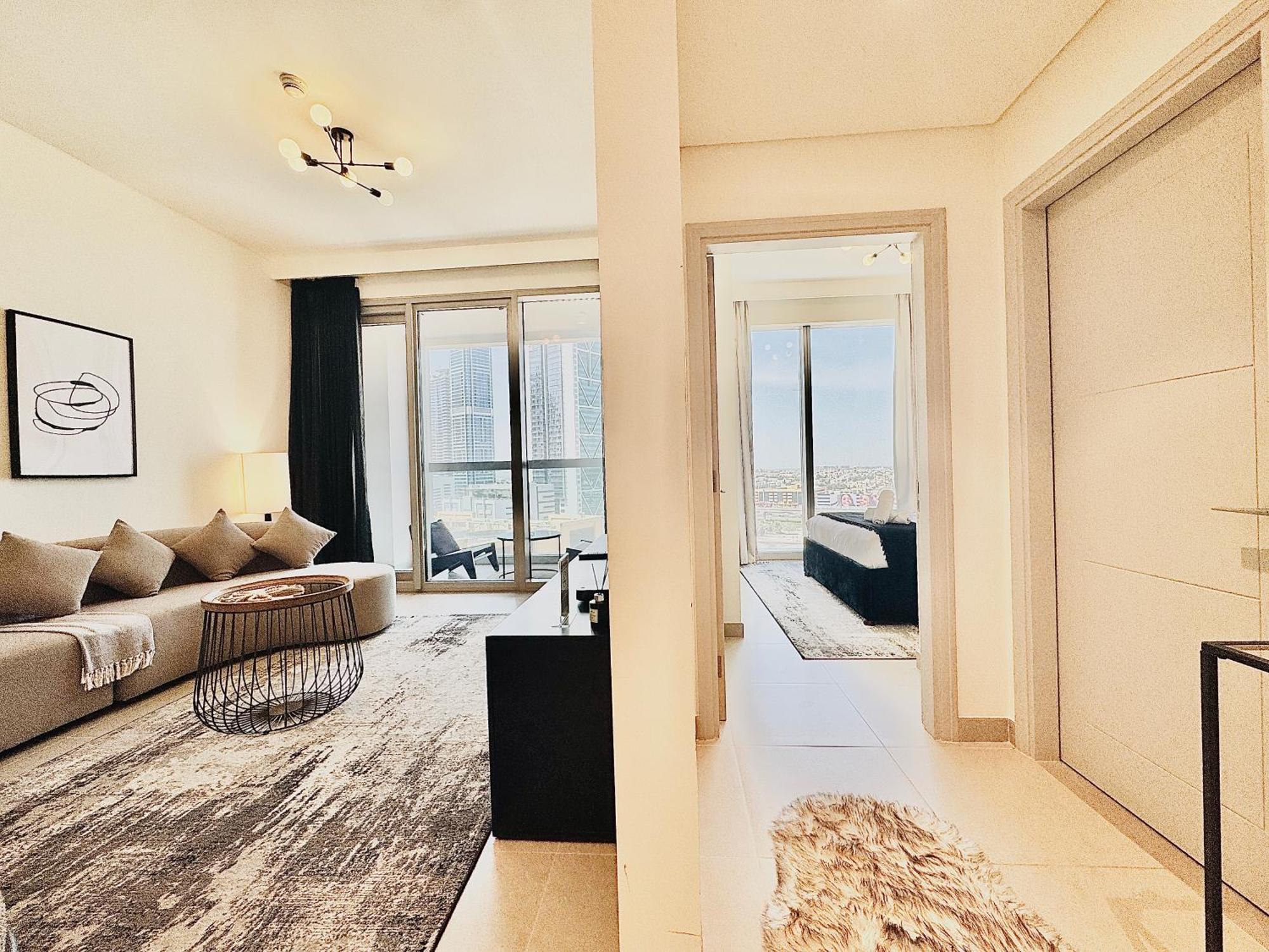 Venduras Homes - Tower, Downtown Dubai, Burj Views *