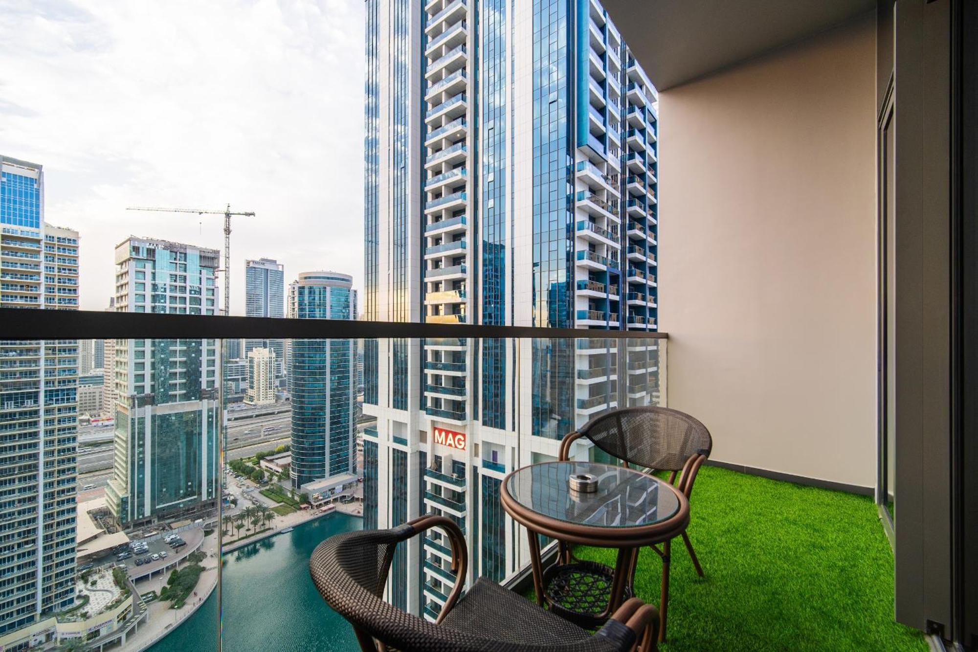View 1br In Jlt - Walk To Metro & Free Baby Gear Appartement Dubaï