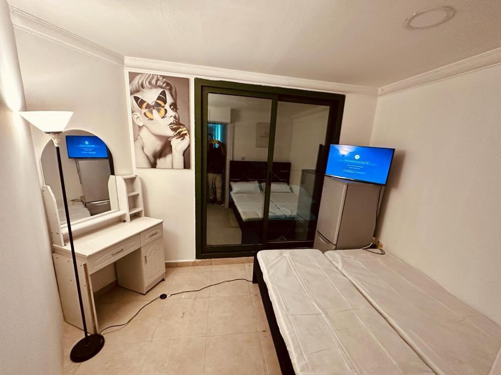 Maison d'hôtes Couples With Private Balconey Smart Tv Fridge