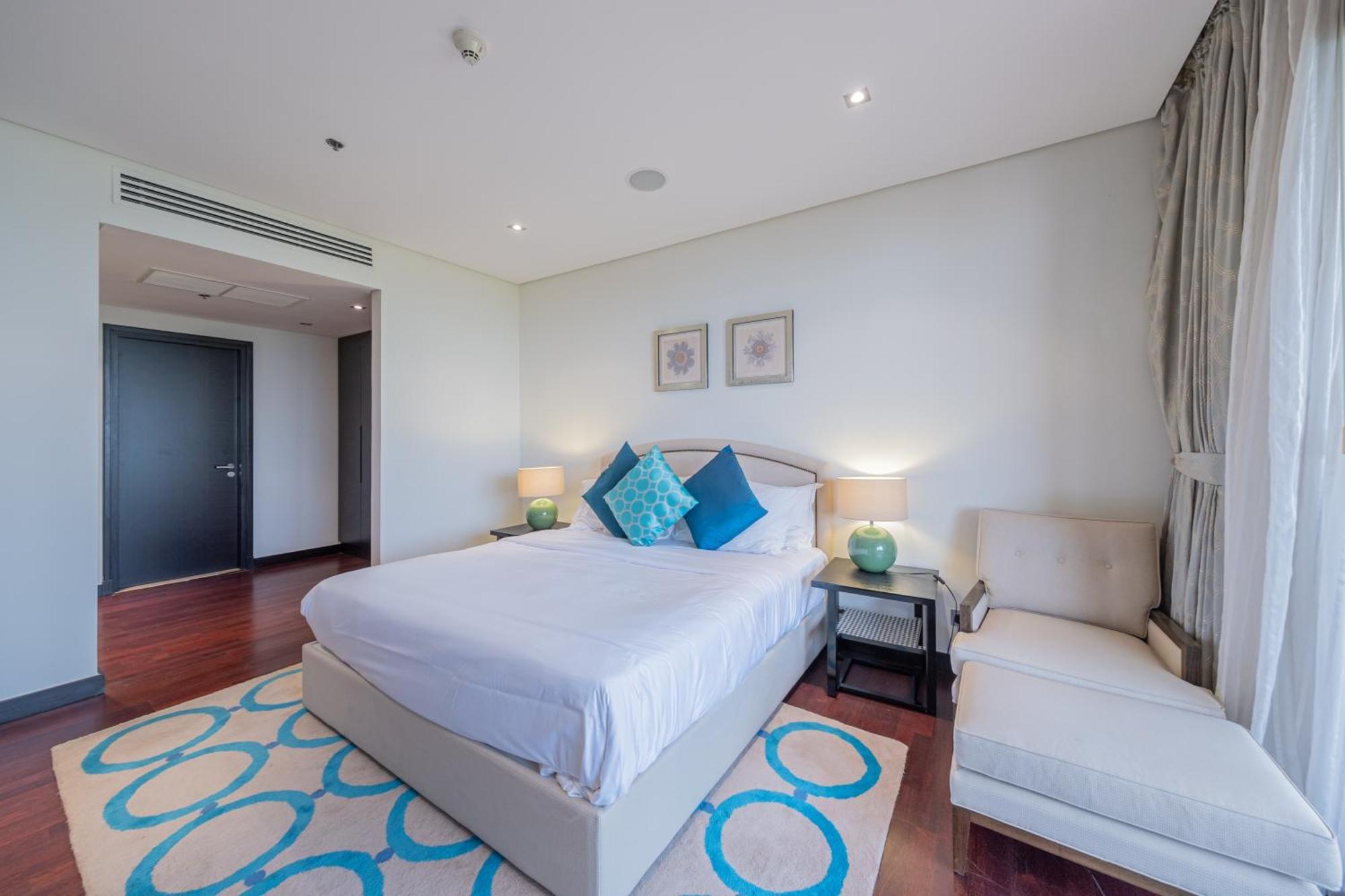 Luxe Getaways Royal Amwaj Palm Jumeirah Apartment