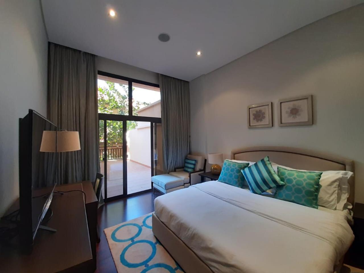 Luxe Getaways Royal Amwaj Palm Jumeirah Apartment *