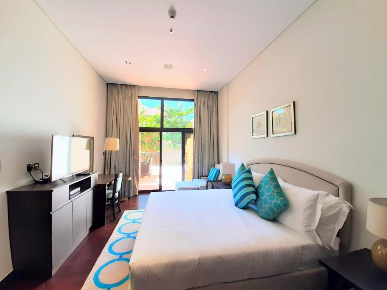 Luxe Getaways Royal Amwaj Palm Jumeirah *