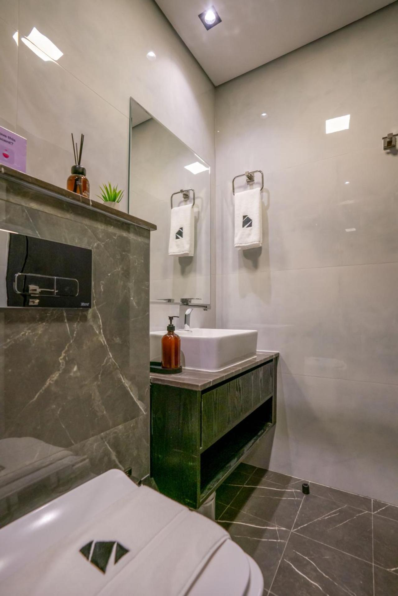 New Family-friendly 2br With Gym And Pool And Sauna Dubái