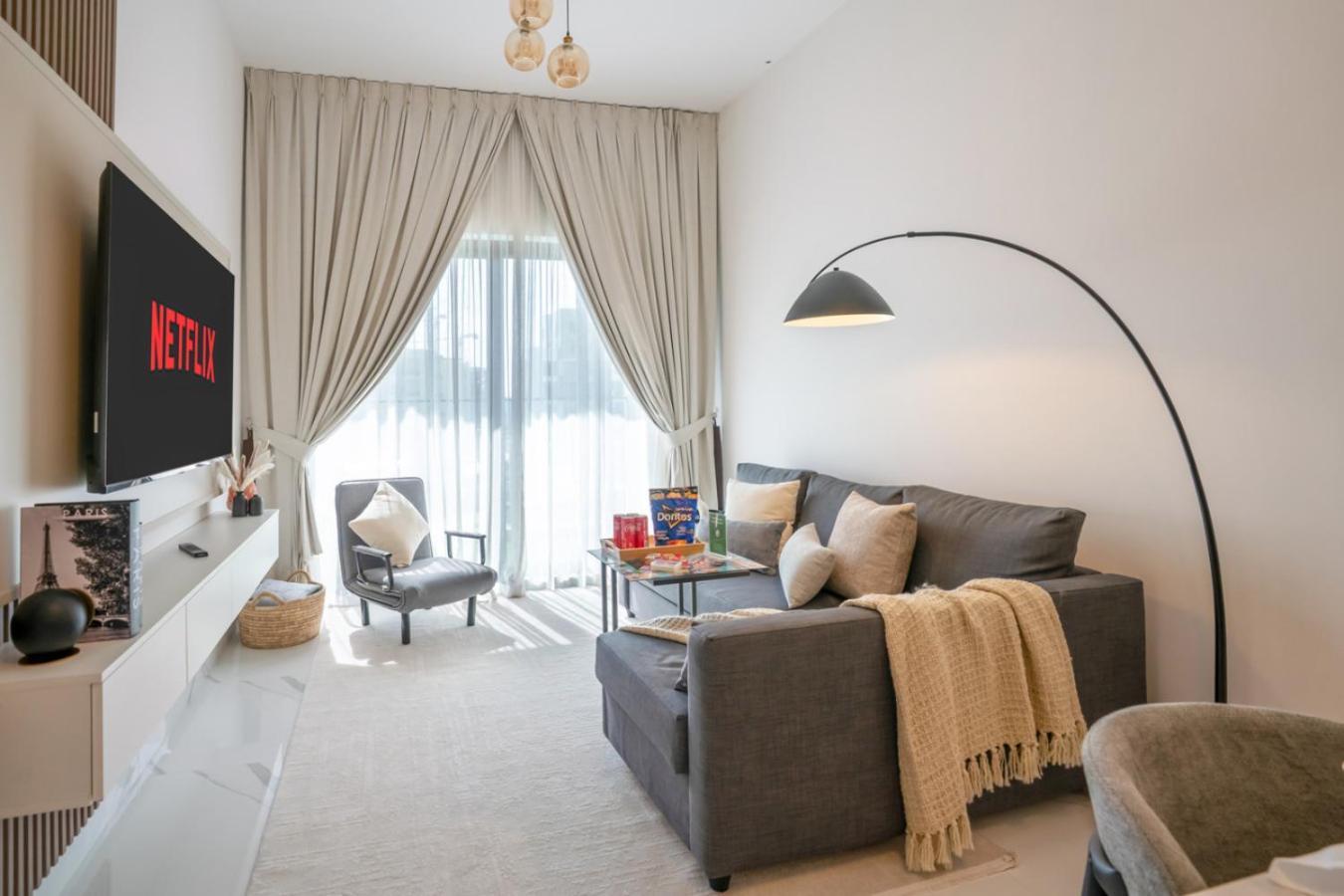 Apartamento New Family-friendly 2br With Gym And Pool And Sauna Dubái