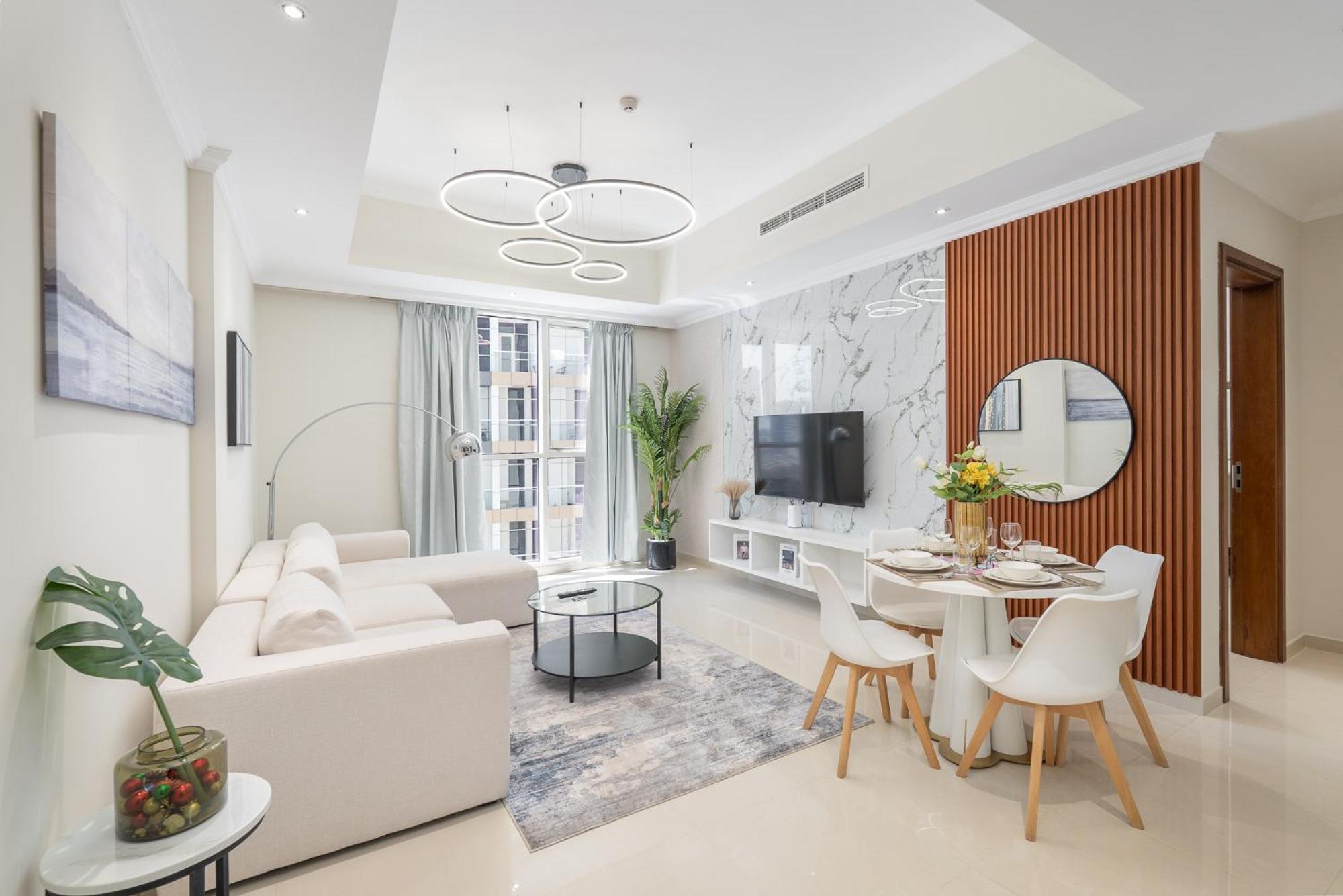 Heaven Crest Homes: Downtown Near Mall & Burj Khalifa Apartment Dubai