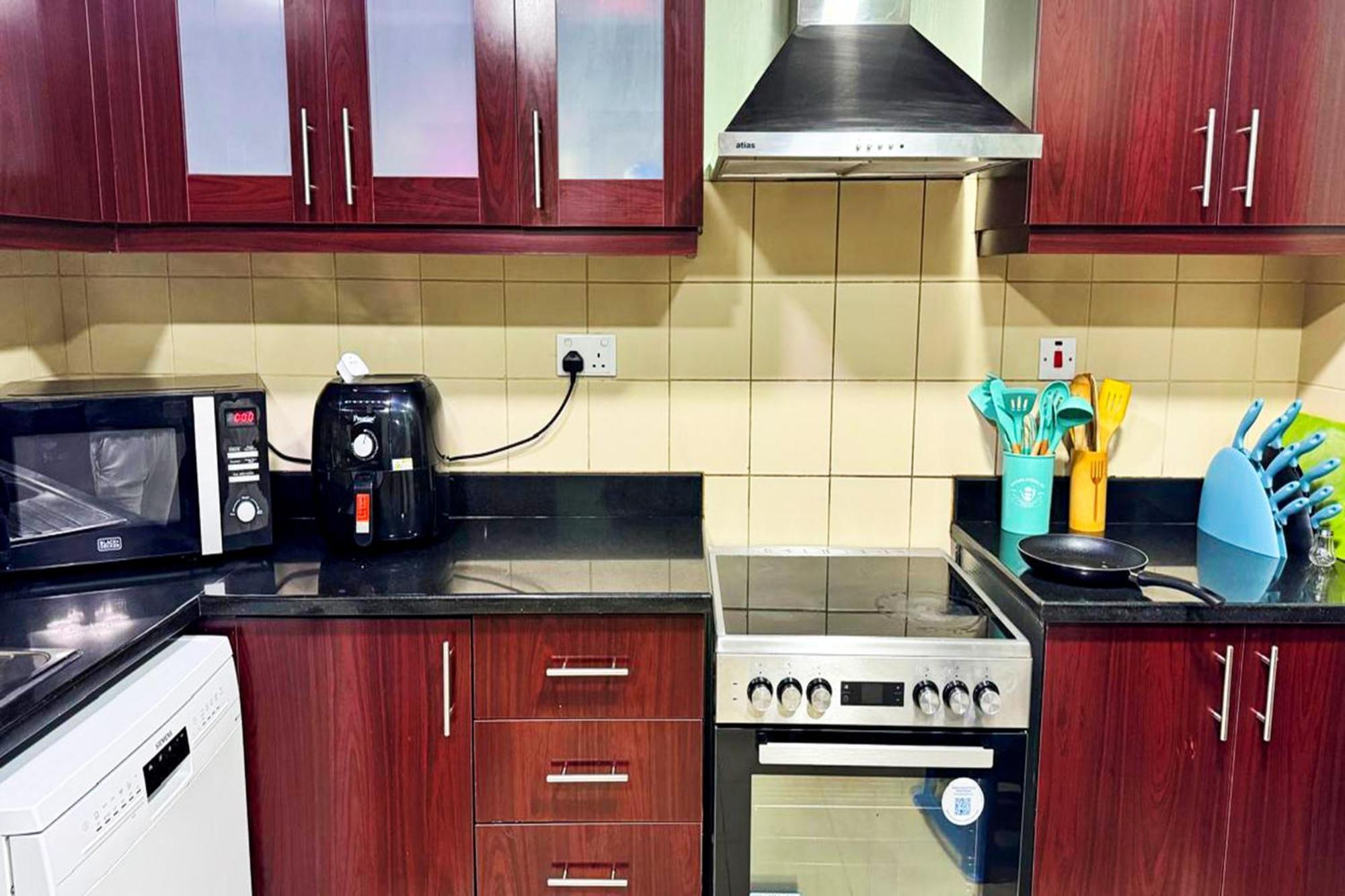 Aparthotel Stayforless Travellers At Beachside Jbr Location
