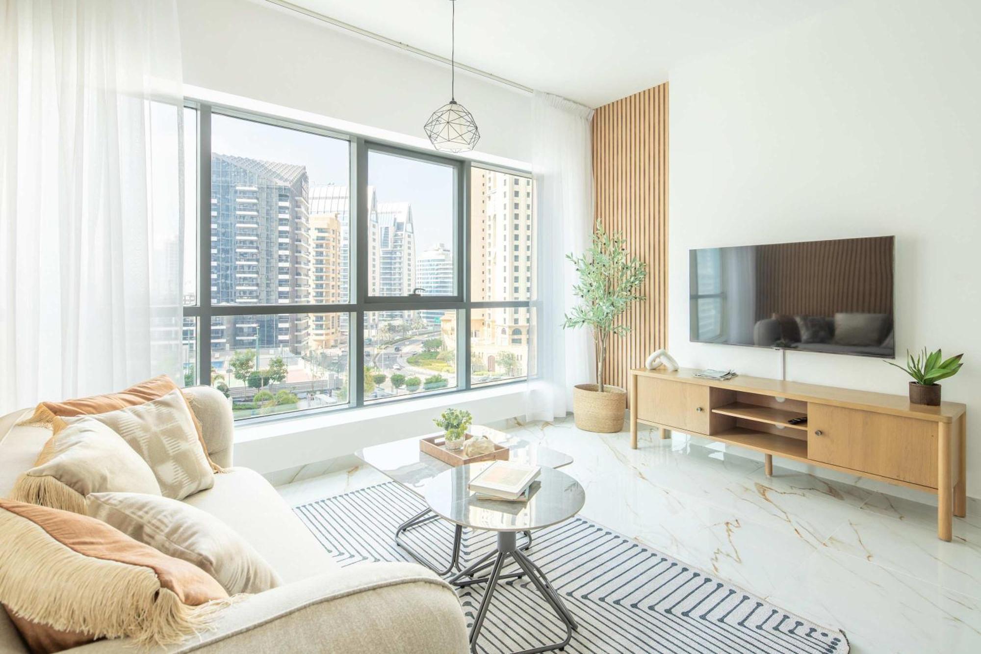 Frank Porter - The Point Tower Appartement