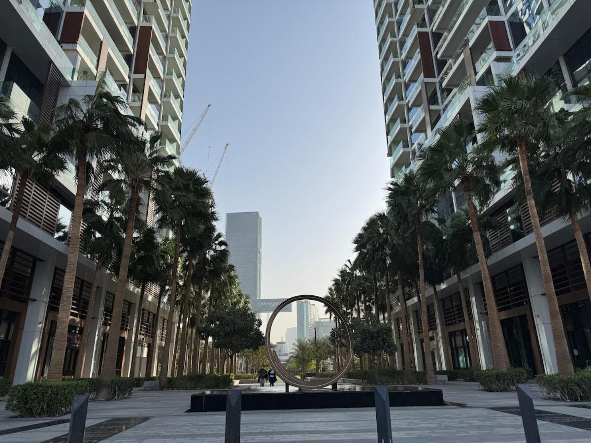 Ashri Luxe Apt, With Frame Only 5 Mins Downtown Near Metro Dubái